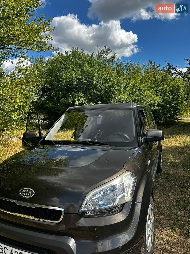 Kia Soul 2011 VIN KNAJT811BB7326694 фото оголошення 2 з 18