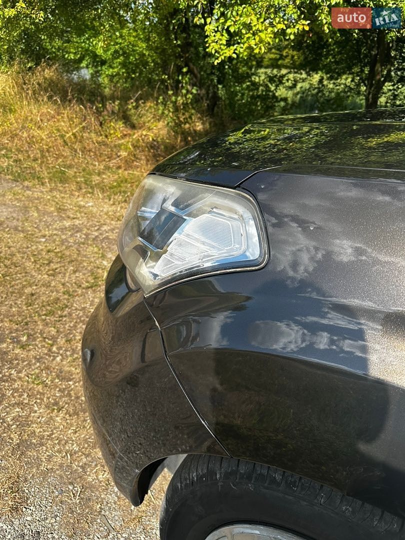 Kia Soul 2011 VIN KNAJT811BB7326694 фото оголошення 3 з 18