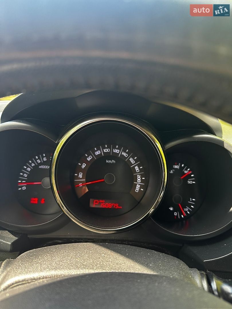 Kia Soul 2011 VIN KNAJT811BB7326694 фото оголошення 10 з 18