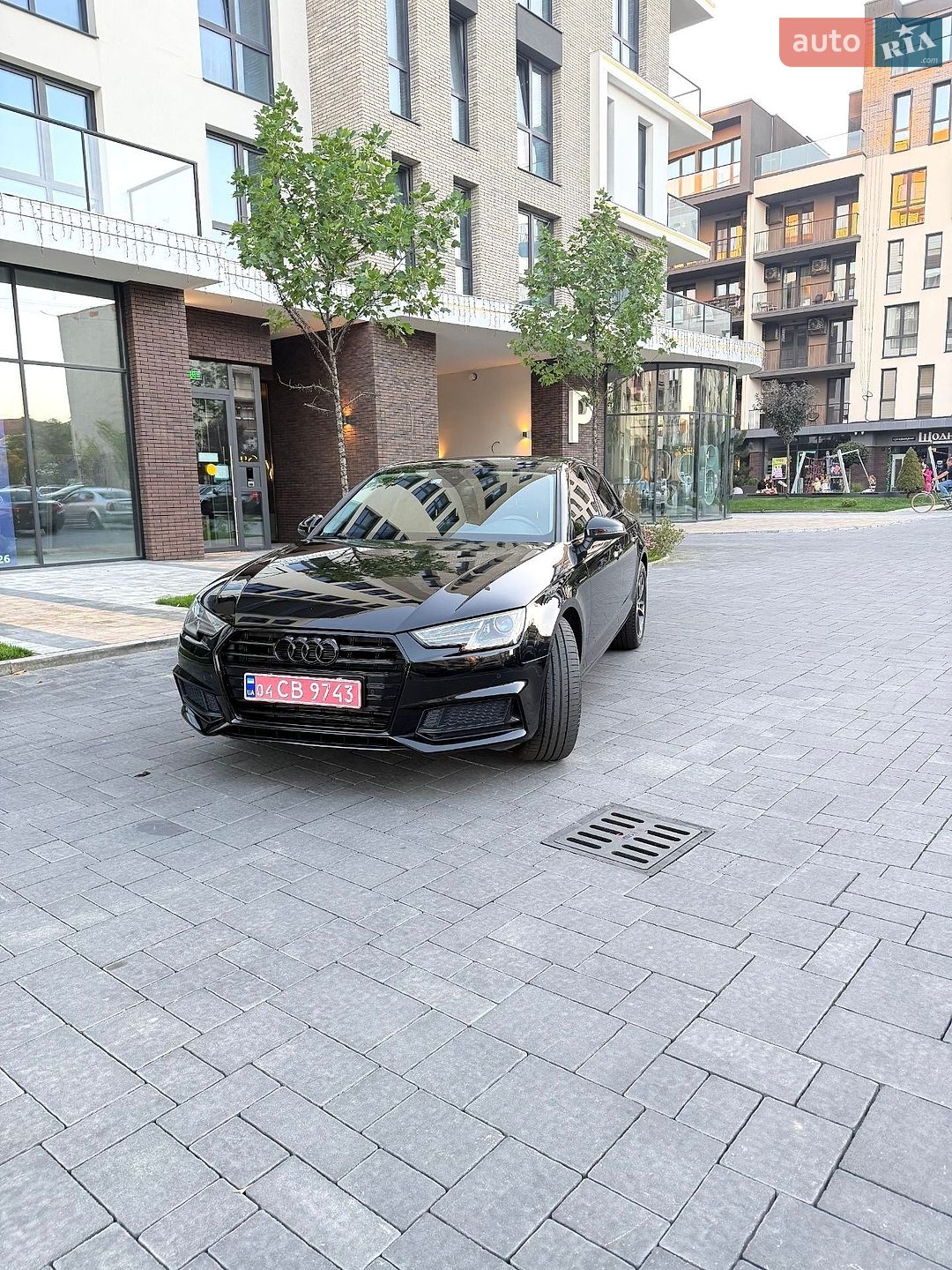 Audi A4 2019 VIN WAUGMAF47KN017044 фото оголошення 7 з 15