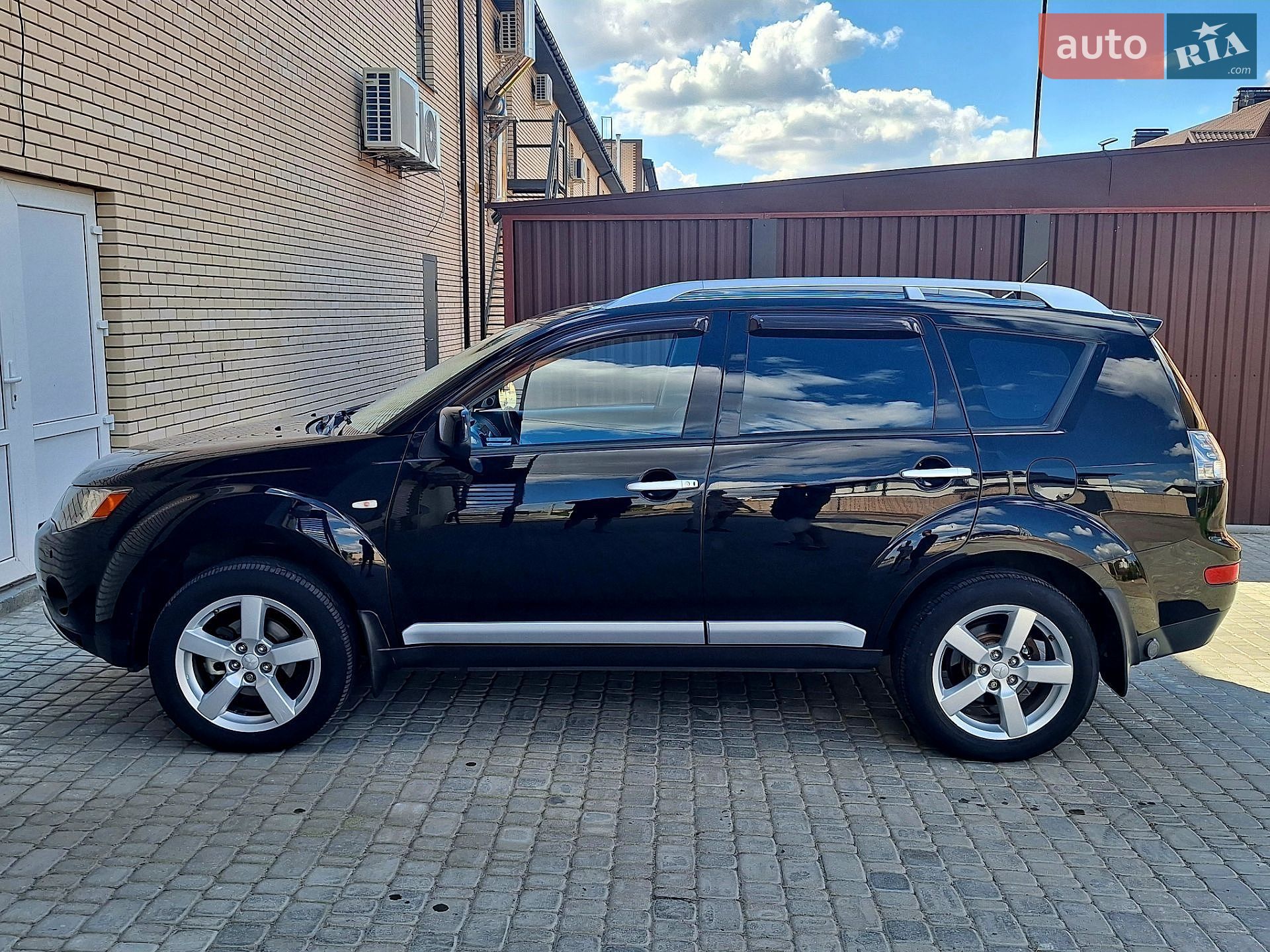 Mitsubishi Outlander XL 2008 VIN JMBXLCW6W8Z008515 фото оголошення 2 з 23