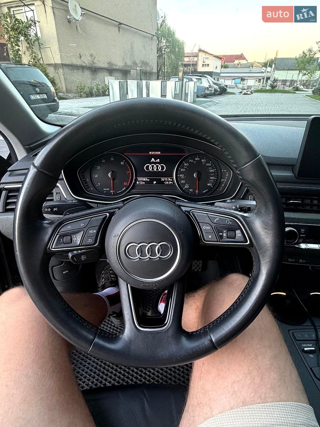 Audi A4 2019 VIN WAUGMAF47KN017044 фото оголошення 15 з 18