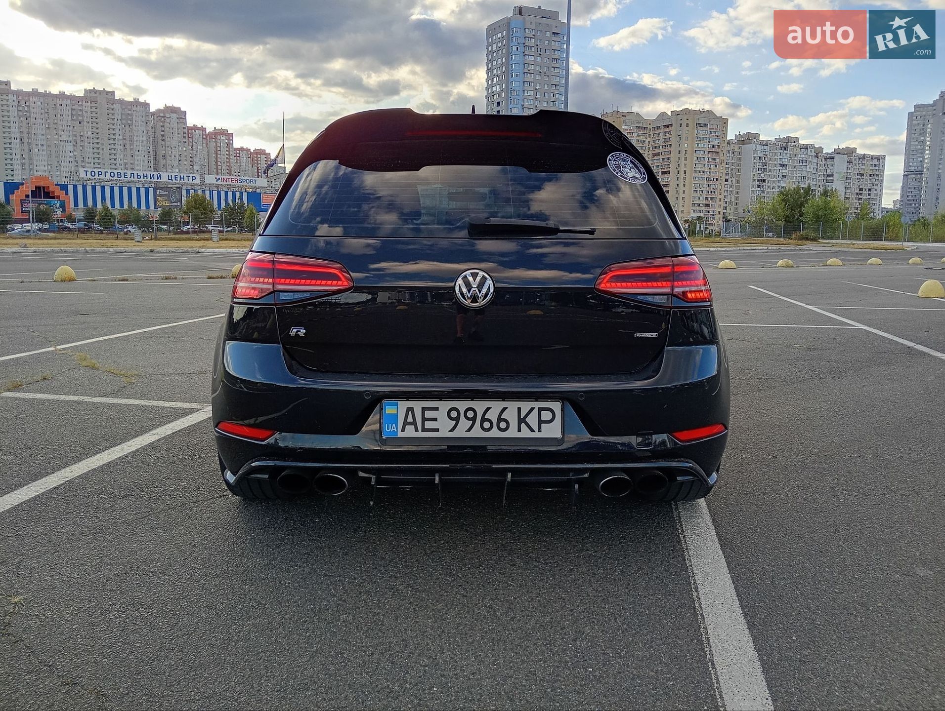 Volkswagen Golf R 2016 VIN WVWVF7AU2HW002503 фото оголошення 9 з 14