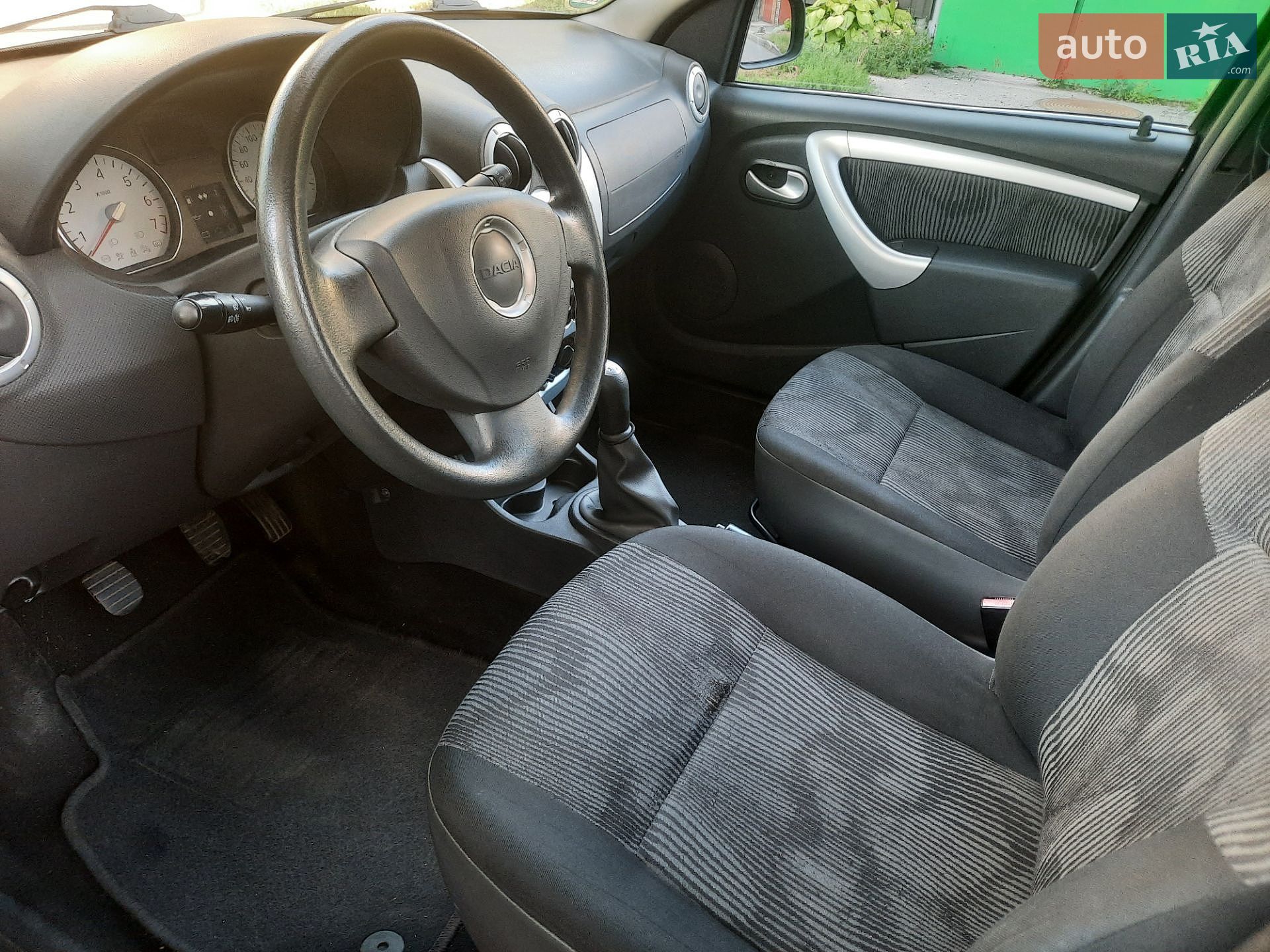 Dacia Logan 2010 VIN UU1KSDAFH43573569 фото оголошення 14 з 26