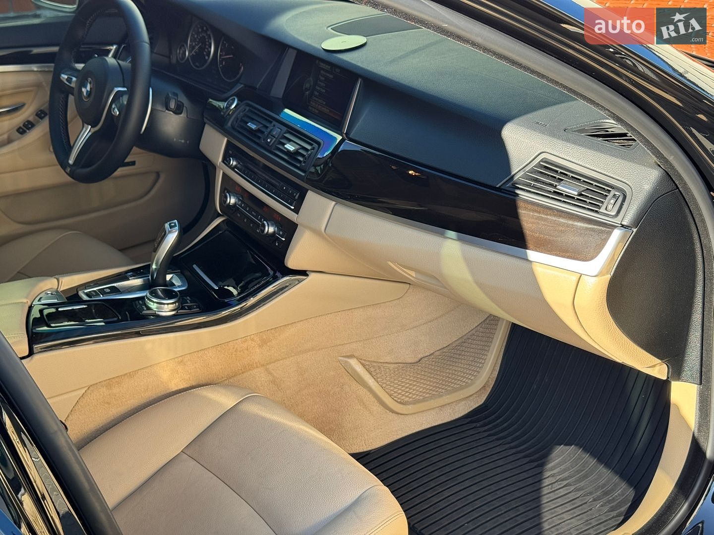 BMW 5 Series 2014 VIN WBA5B3C59ED533079 фото оголошення 15 з 29