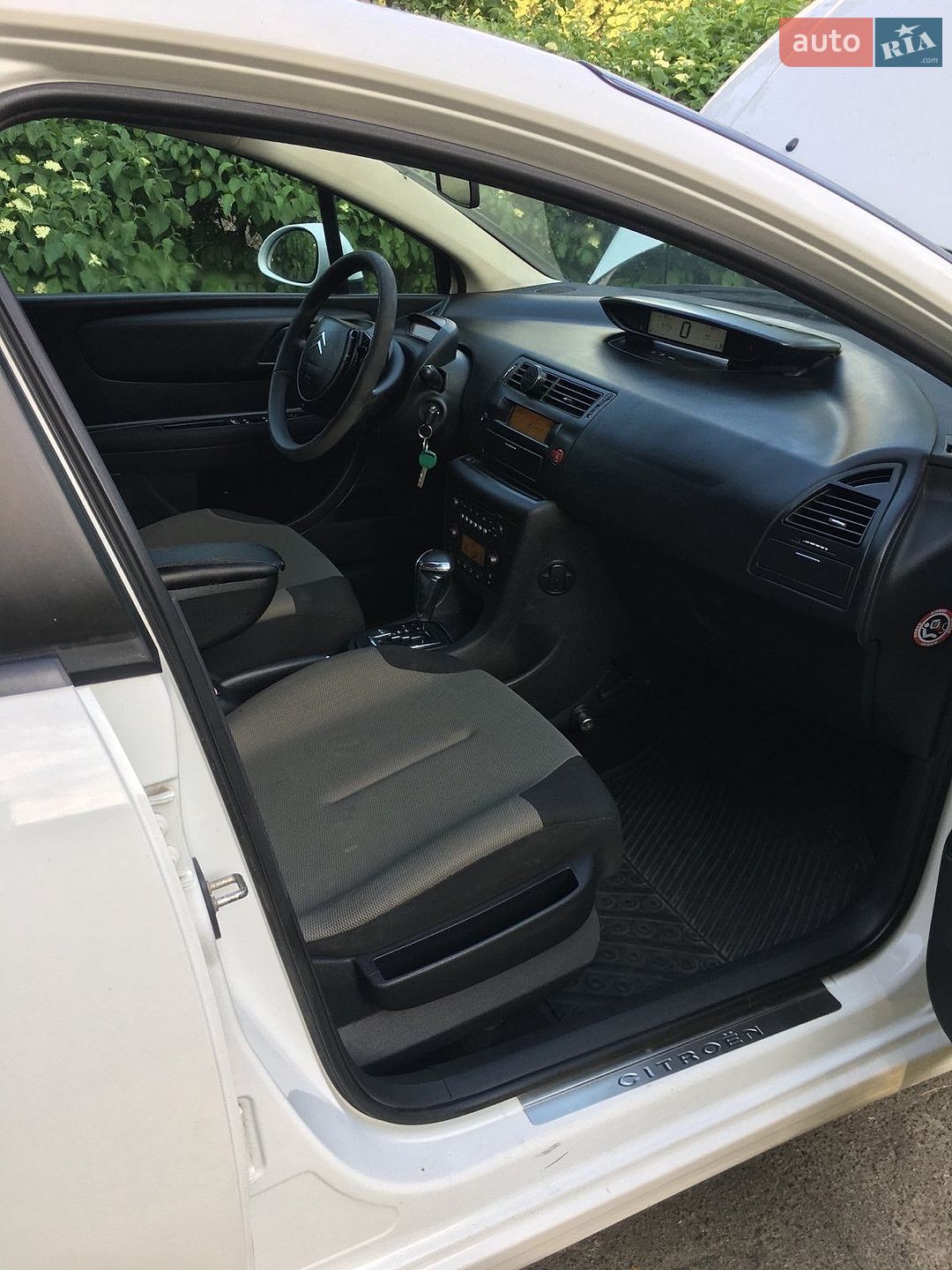 Citroen C4 2008 VIN VF7LCNFUF74842028 фото оголошення 2 з 7