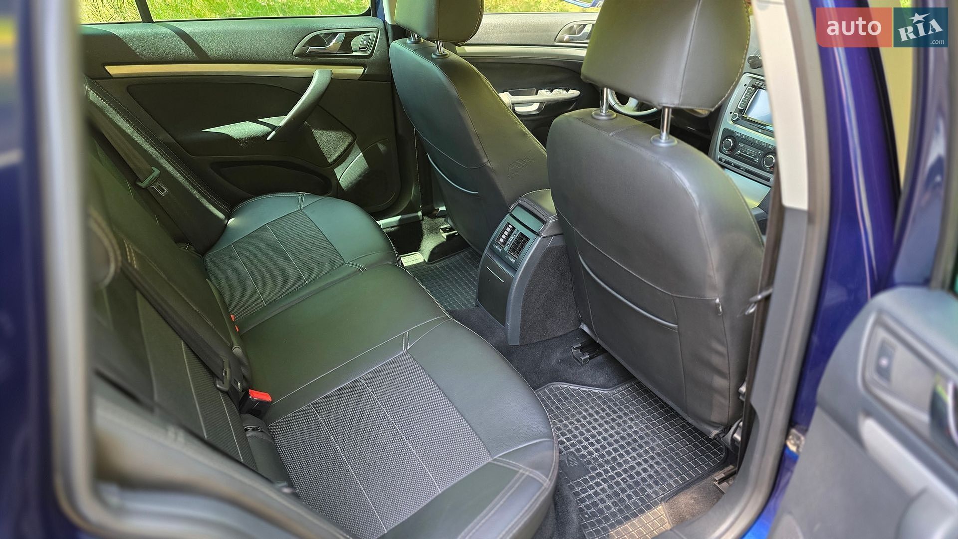 Skoda Octavia 2010 VIN TMBGM61Z8A8043913 фото оголошення 10 з 18