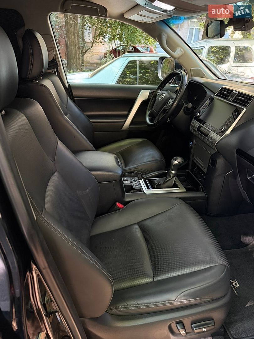 Toyota Land Cruiser Prado 2022 VIN JTEBR3FJ70K247466 фото оголошення 5 з 6