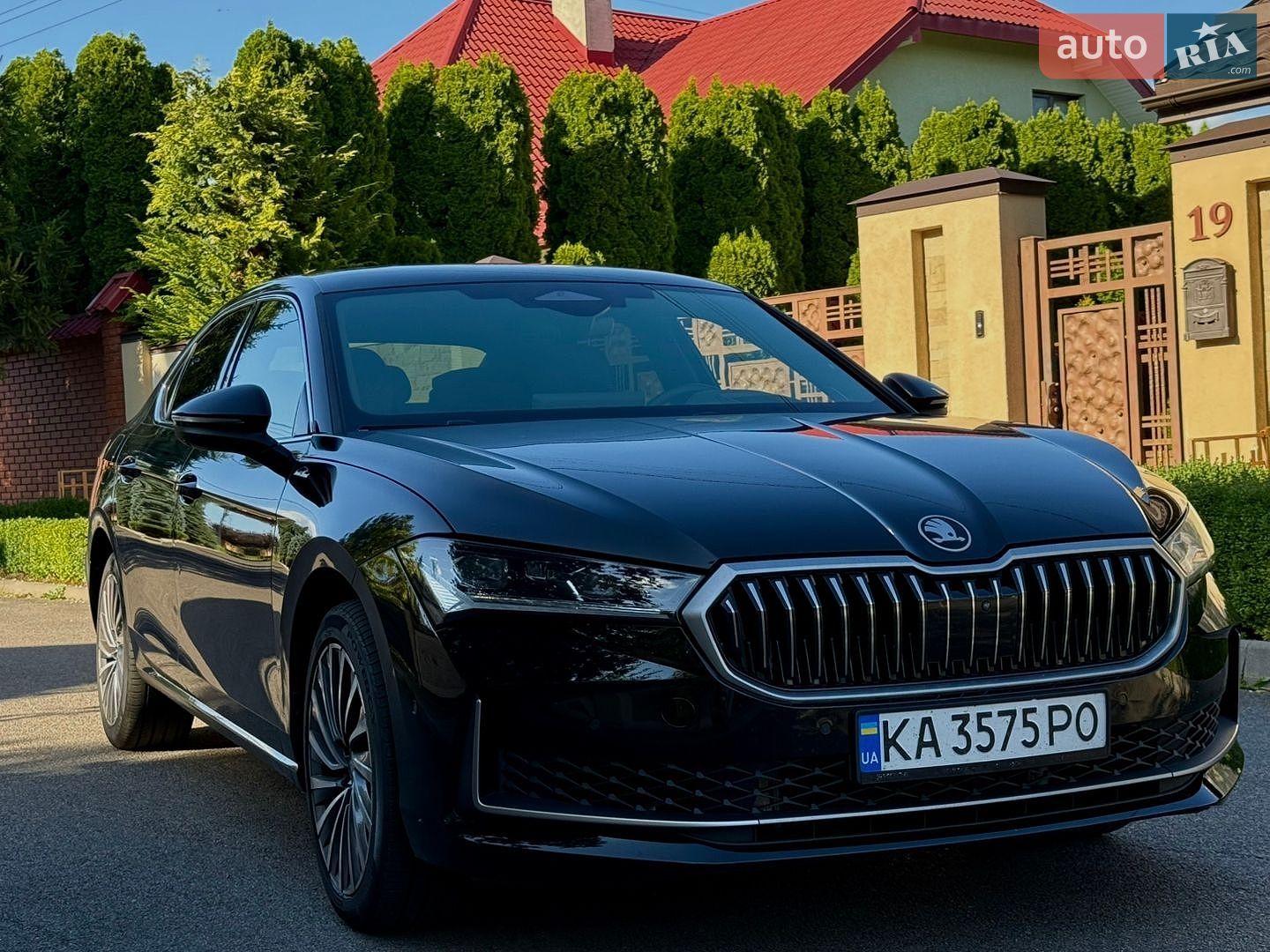 Skoda Superb 2025 VIN TMBCP0NZ5SC057554 фото оголошення 2 з 25