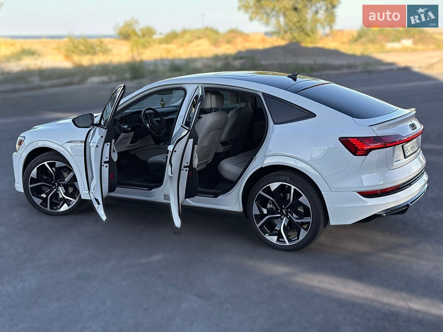 Audi e-tron Sportback 2021 VIN WA11AAGE0NB020294 фото оголошення 15 з 56