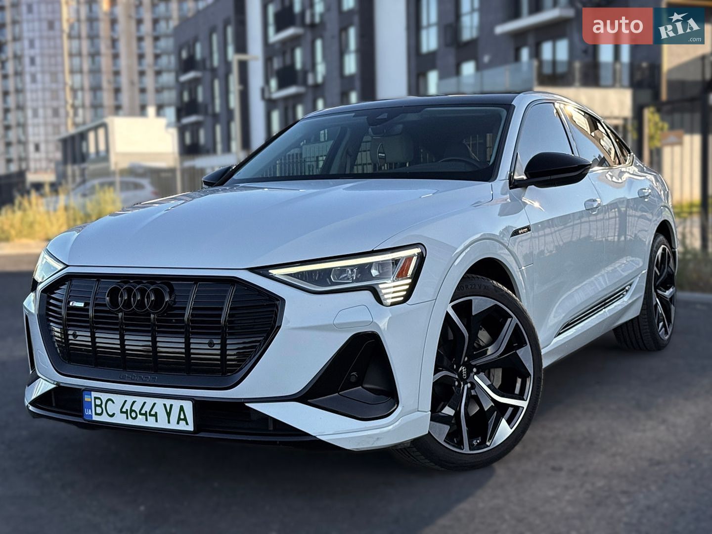 Audi e-tron Sportback 2021 VIN WA11AAGE0NB020294 фото оголошення 3 з 48