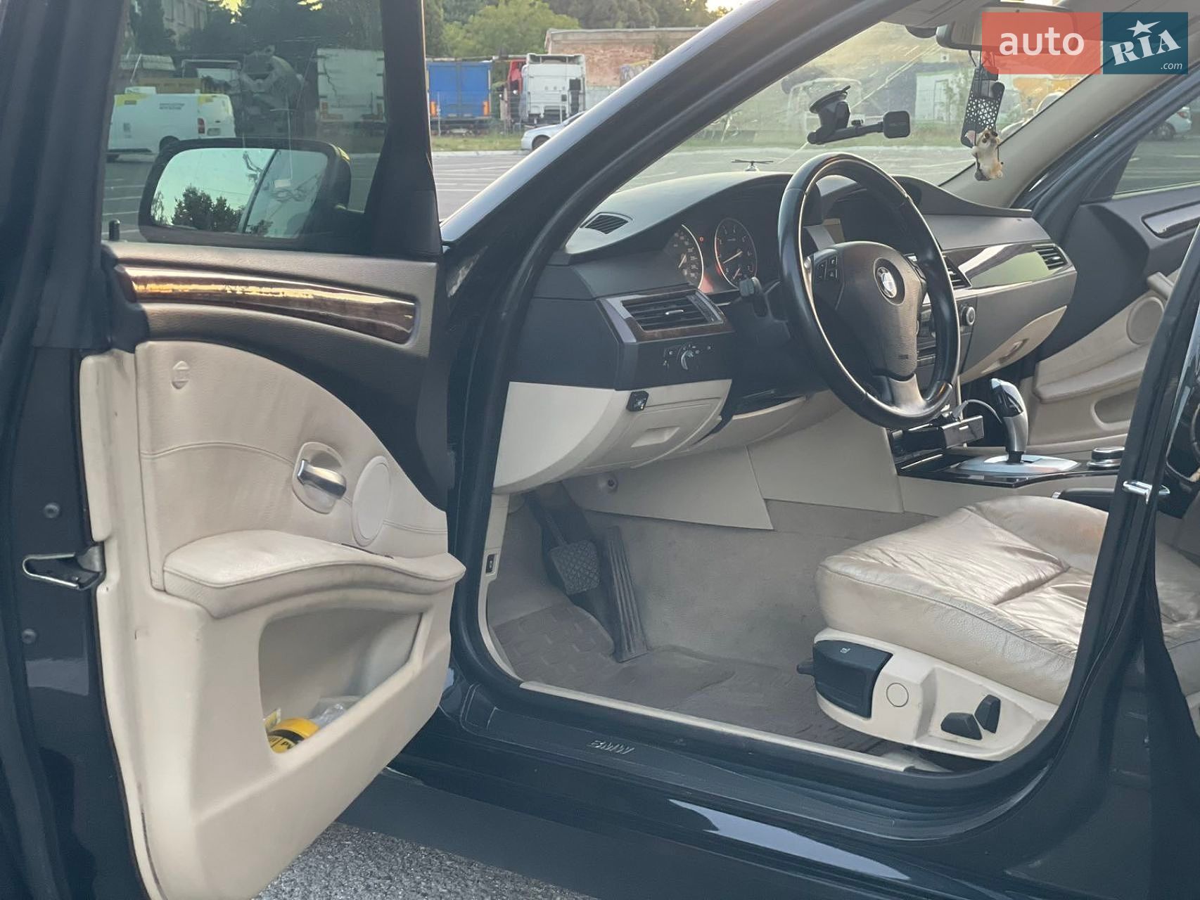 BMW 5 Series 2007 VIN WBANU11010CW41300 фото оголошення 10 з 15