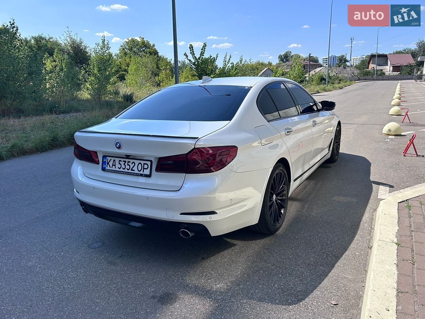 BMW 5 Series 2017 VIN WBAJA5C3XHG893895 фото оголошення 7 з 29