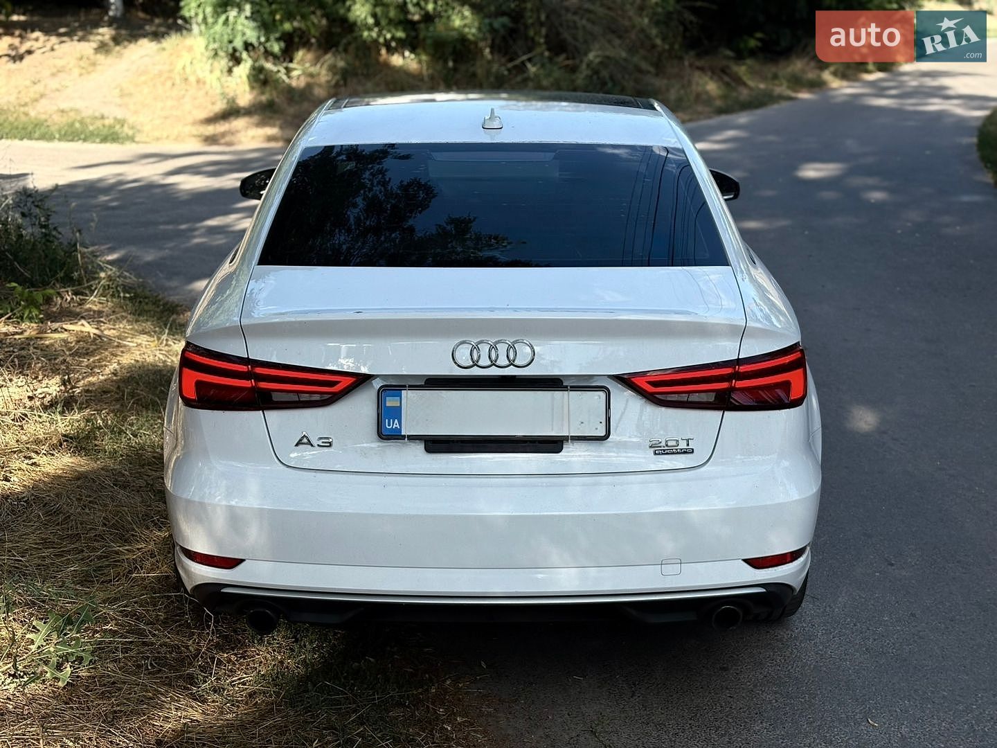 Audi A3 2017 VIN WAUB8GFFXH1020569 фото оголошення 3 з 8