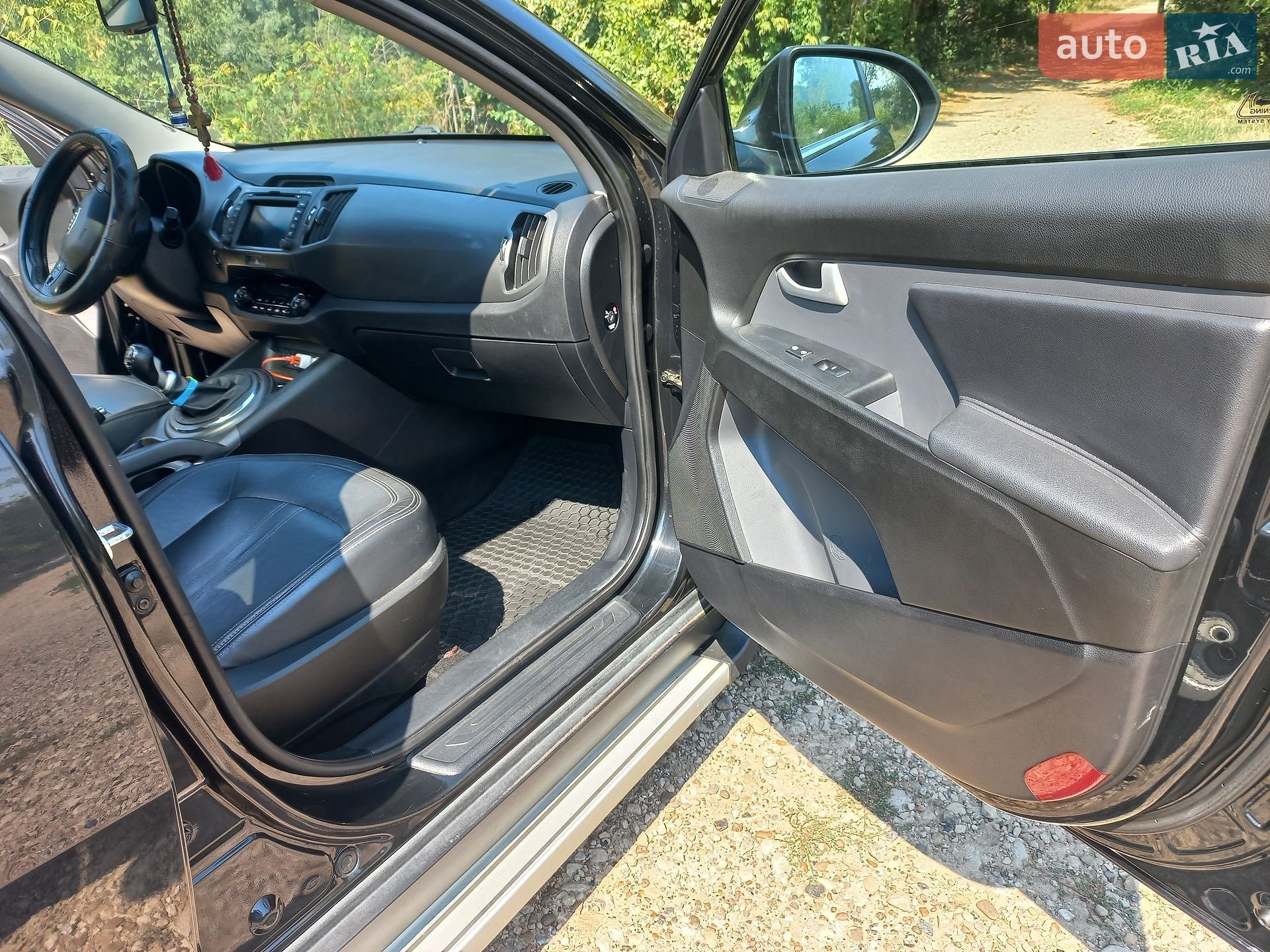 Kia Sportage 2012 VIN U5YPC815ADL244659 фото оголошення 2 з 9