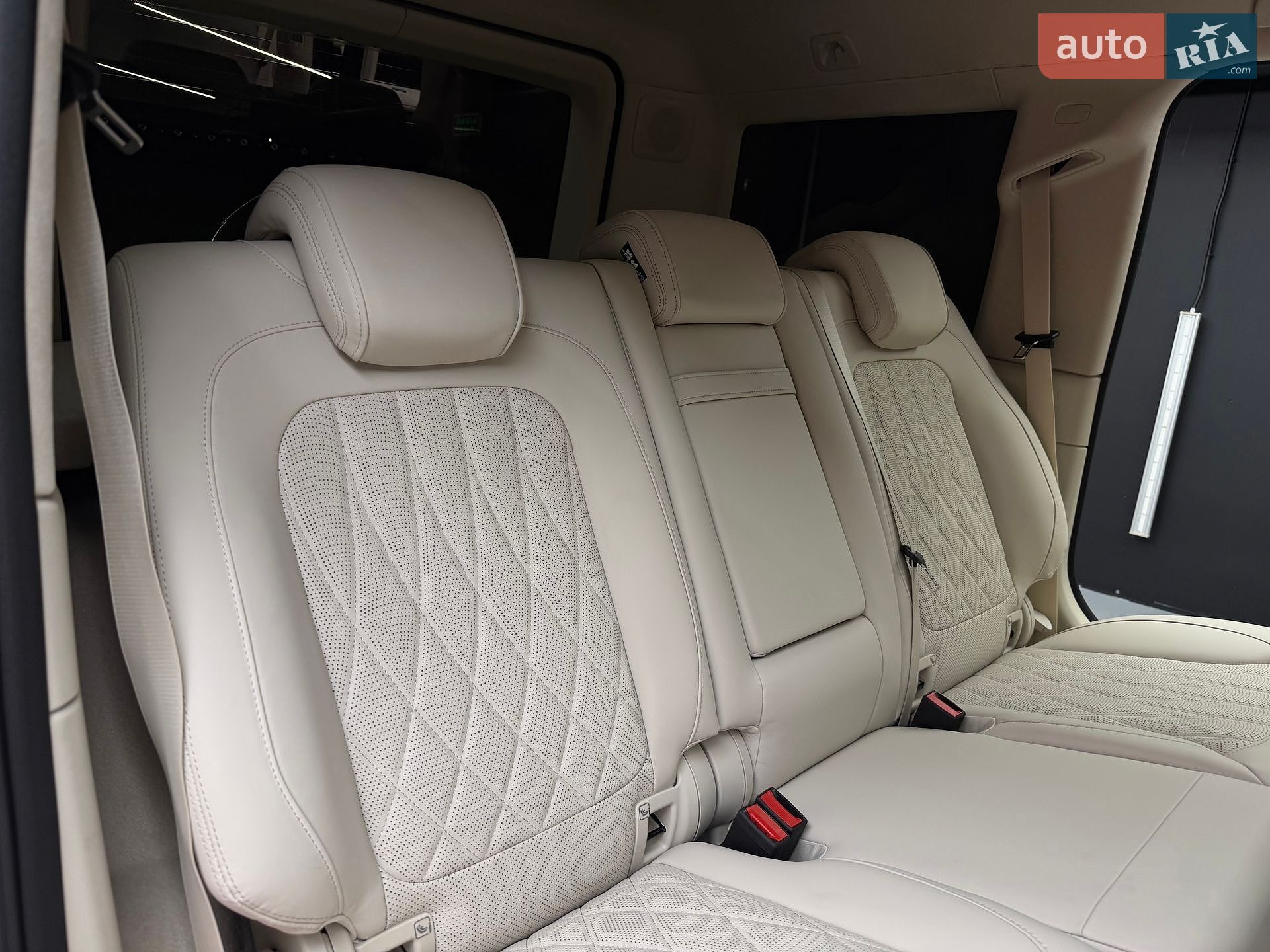 Mercedes-Benz G-Class 2025 VIN W1NWM0AB7SX059967 фото оголошення 45 з 56