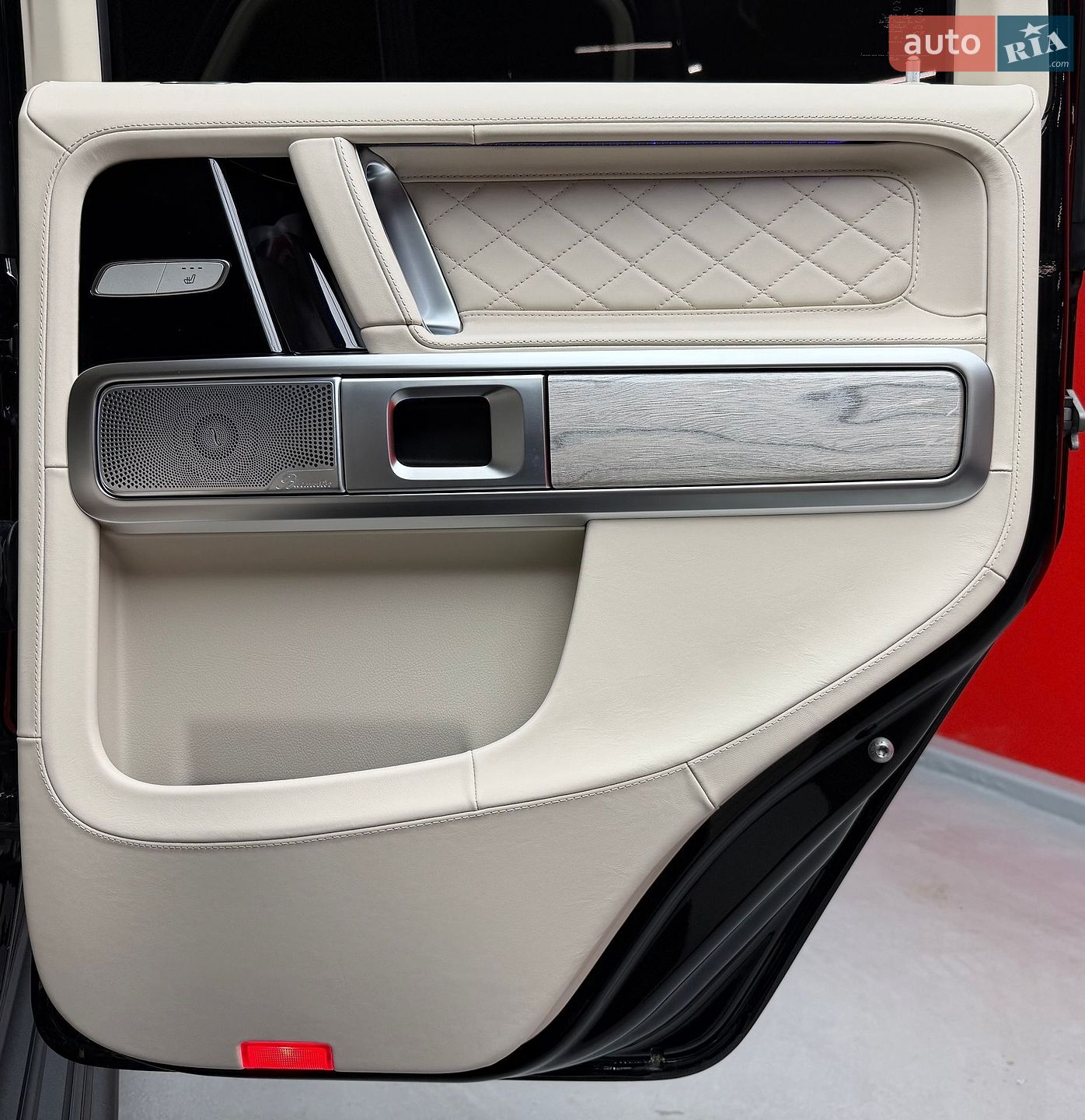Mercedes-Benz G-Class 2025 VIN W1NWM0AB7SX059967 фото оголошення 43 з 56