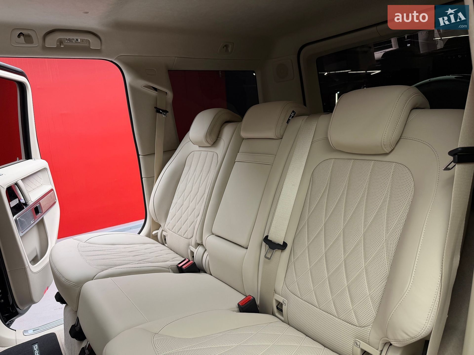 Mercedes-Benz G-Class 2025 VIN W1NWM0AB7SX059967 фото оголошення 38 з 56