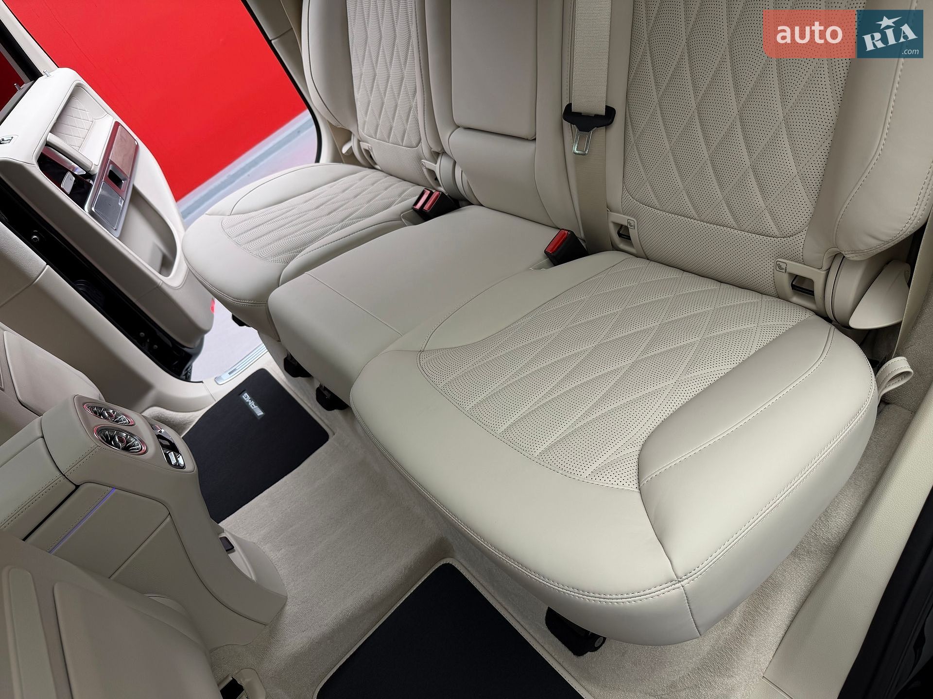 Mercedes-Benz G-Class 2025 VIN W1NWM0AB7SX059967 фото оголошення 39 з 56
