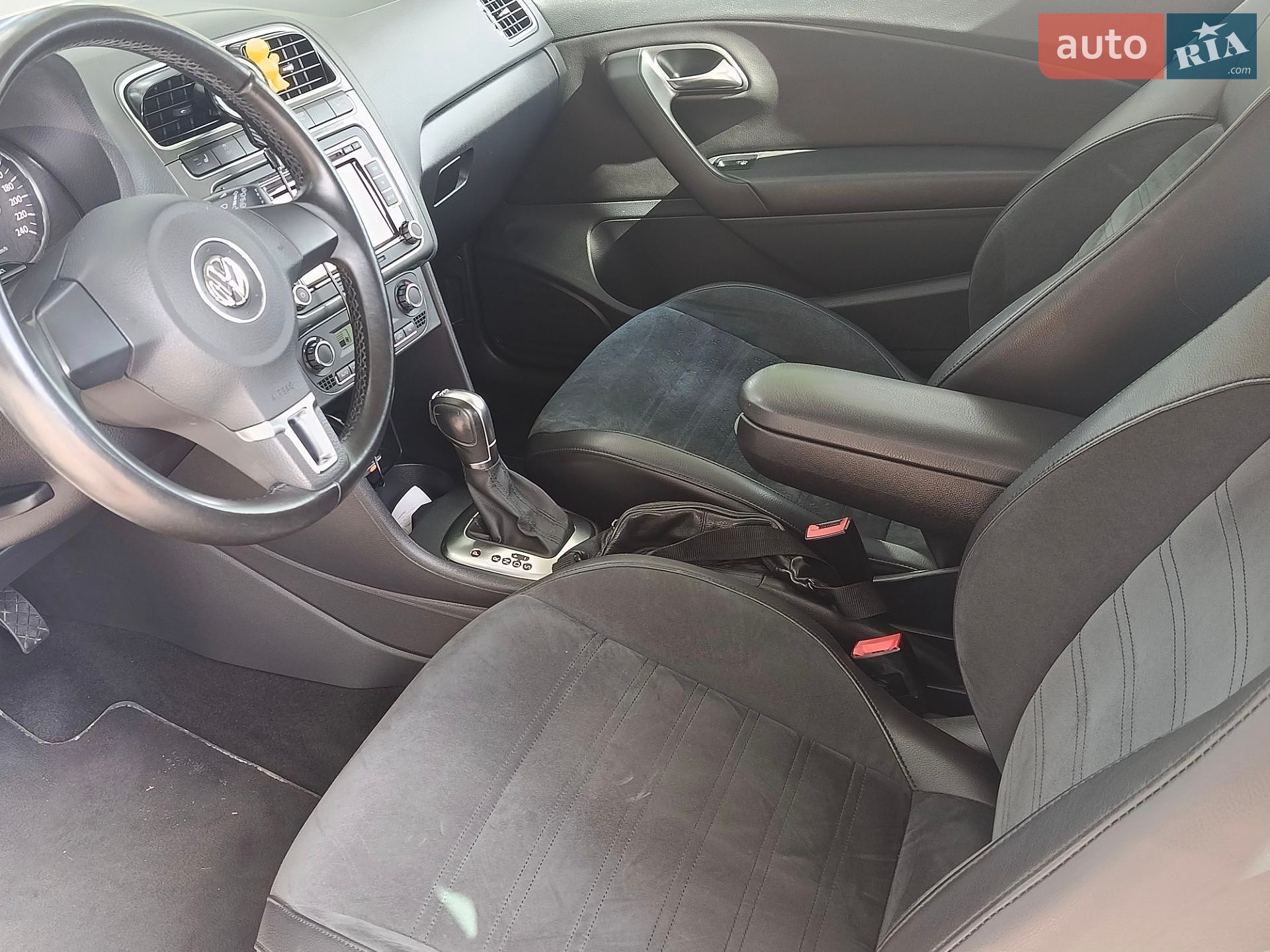 Volkswagen Polo 2011 VIN WVWZZZ6RZBY300983 фото оголошення 6 з 24