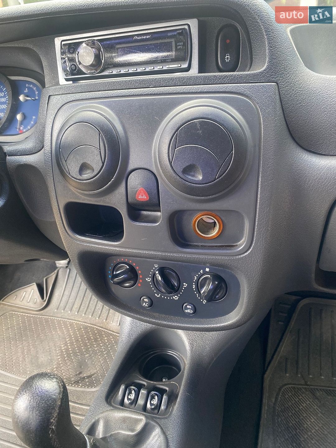 Dacia Solenza 2003 VIN UU1R5A71533359366 фото оголошення 10 з 20