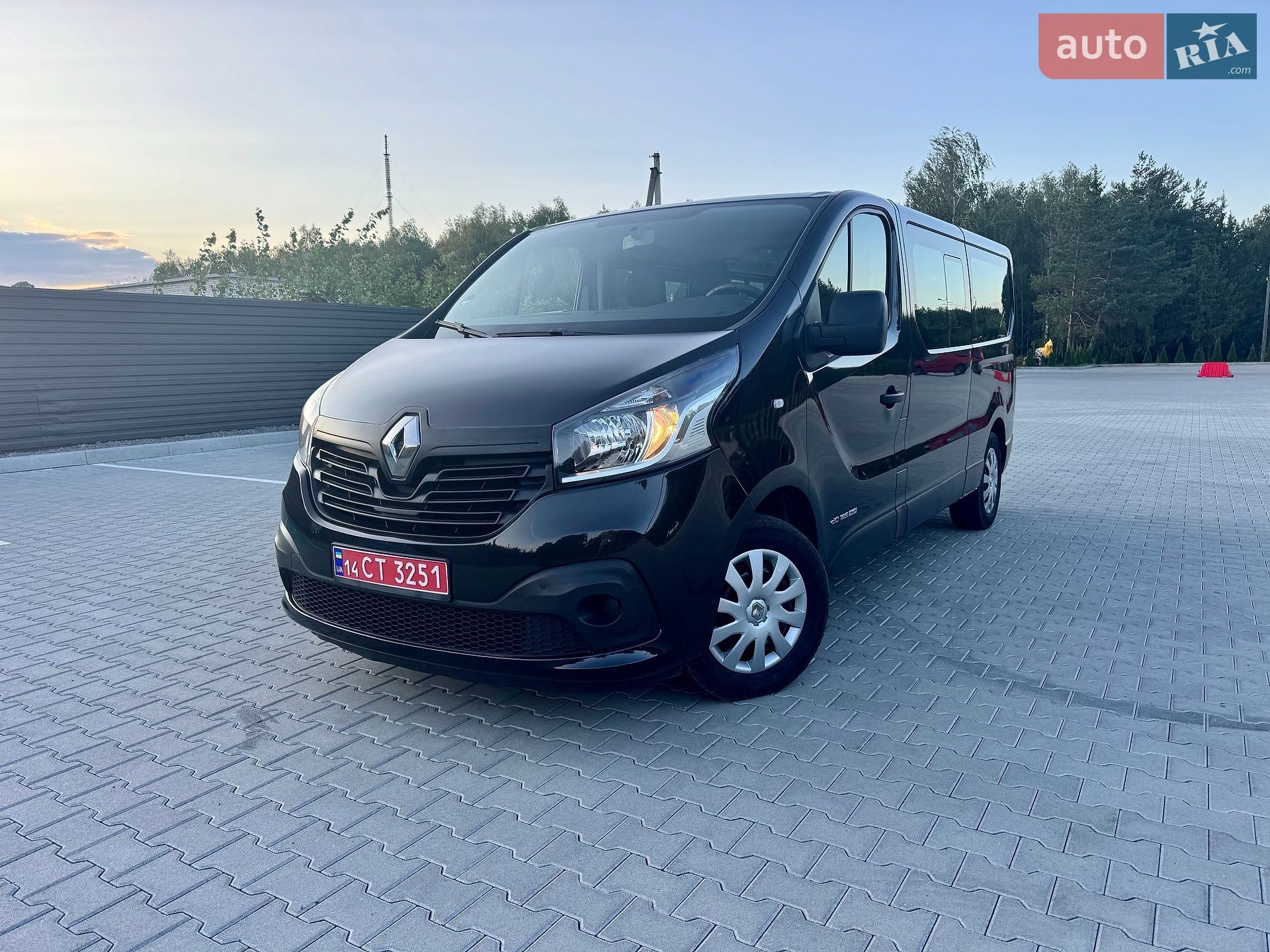 Renault Trafic 2017 VIN VF1JL000158714674 фото оголошення 5 з 47