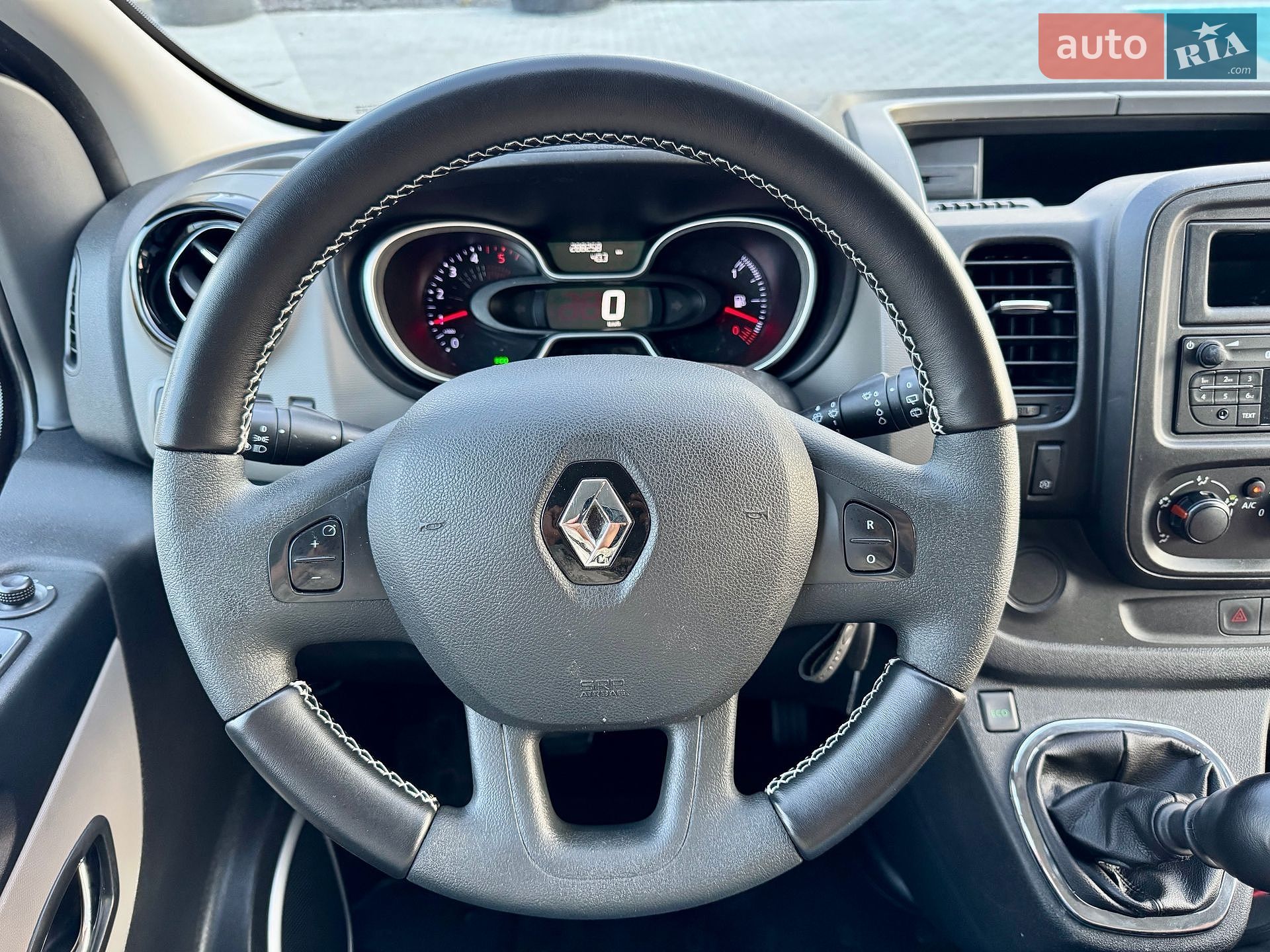 Renault Trafic 2017 VIN VF1JL000158714674 фото оголошення 21 з 47