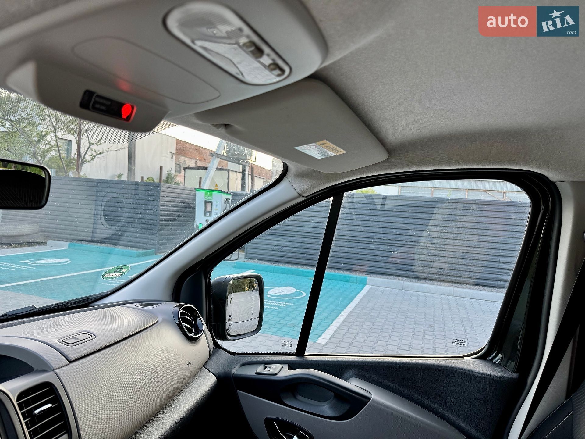 Renault Trafic 2017 VIN VF1JL000158714674 фото оголошення 24 з 47