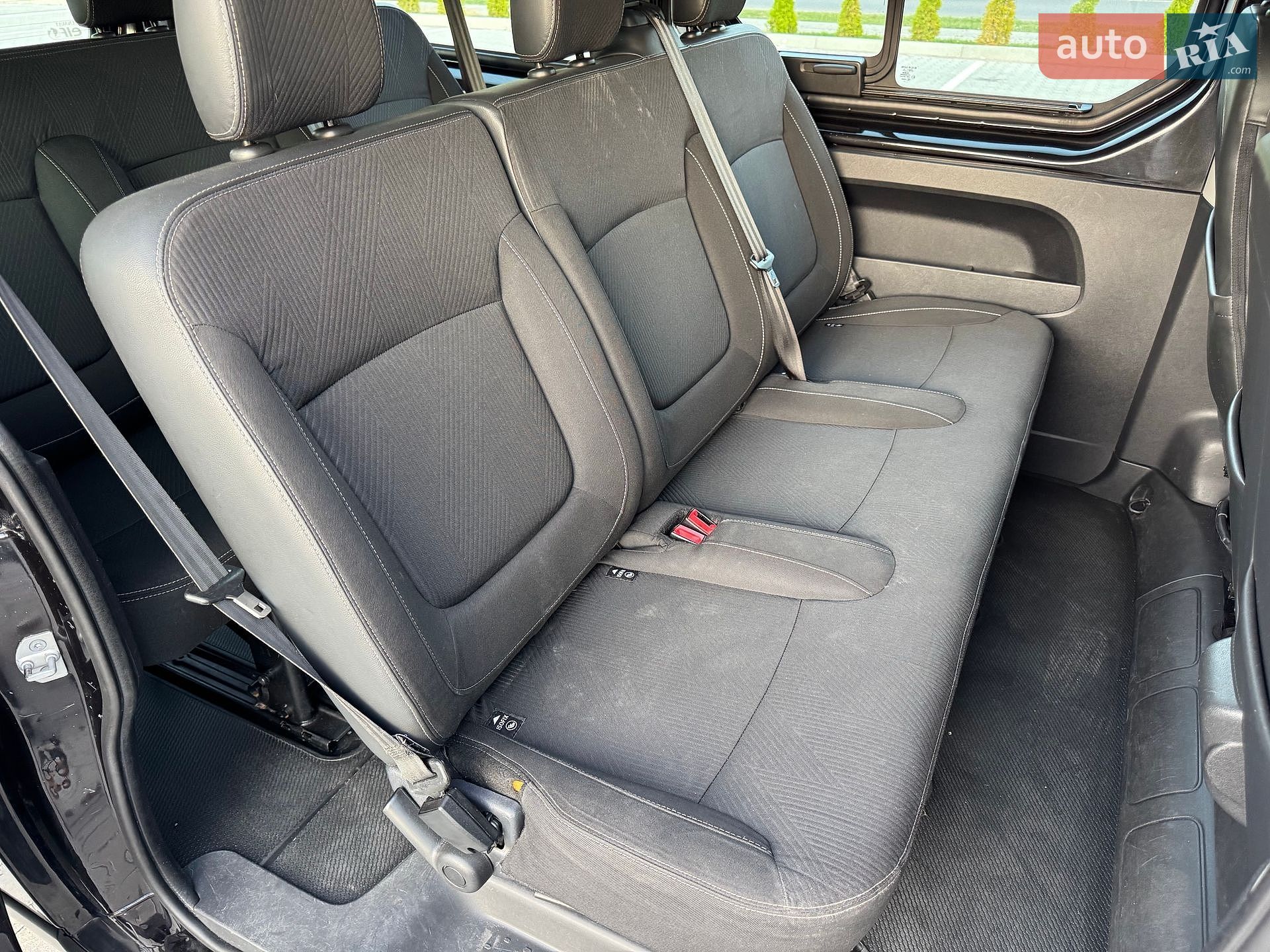 Renault Trafic 2017 VIN VF1JL000158714674 фото оголошення 32 з 47