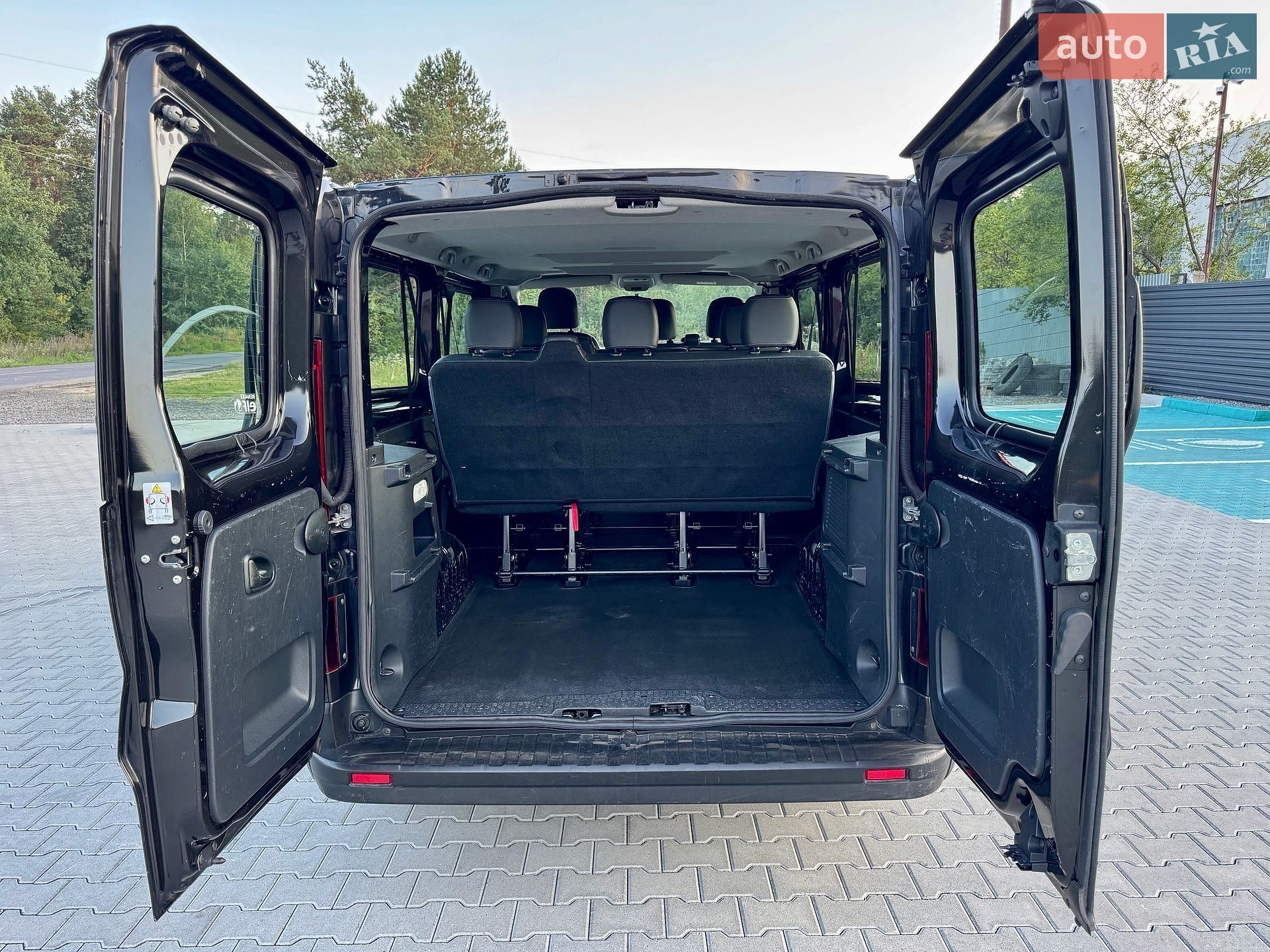 Renault Trafic 2017 VIN VF1JL000158714674 фото оголошення 36 з 47