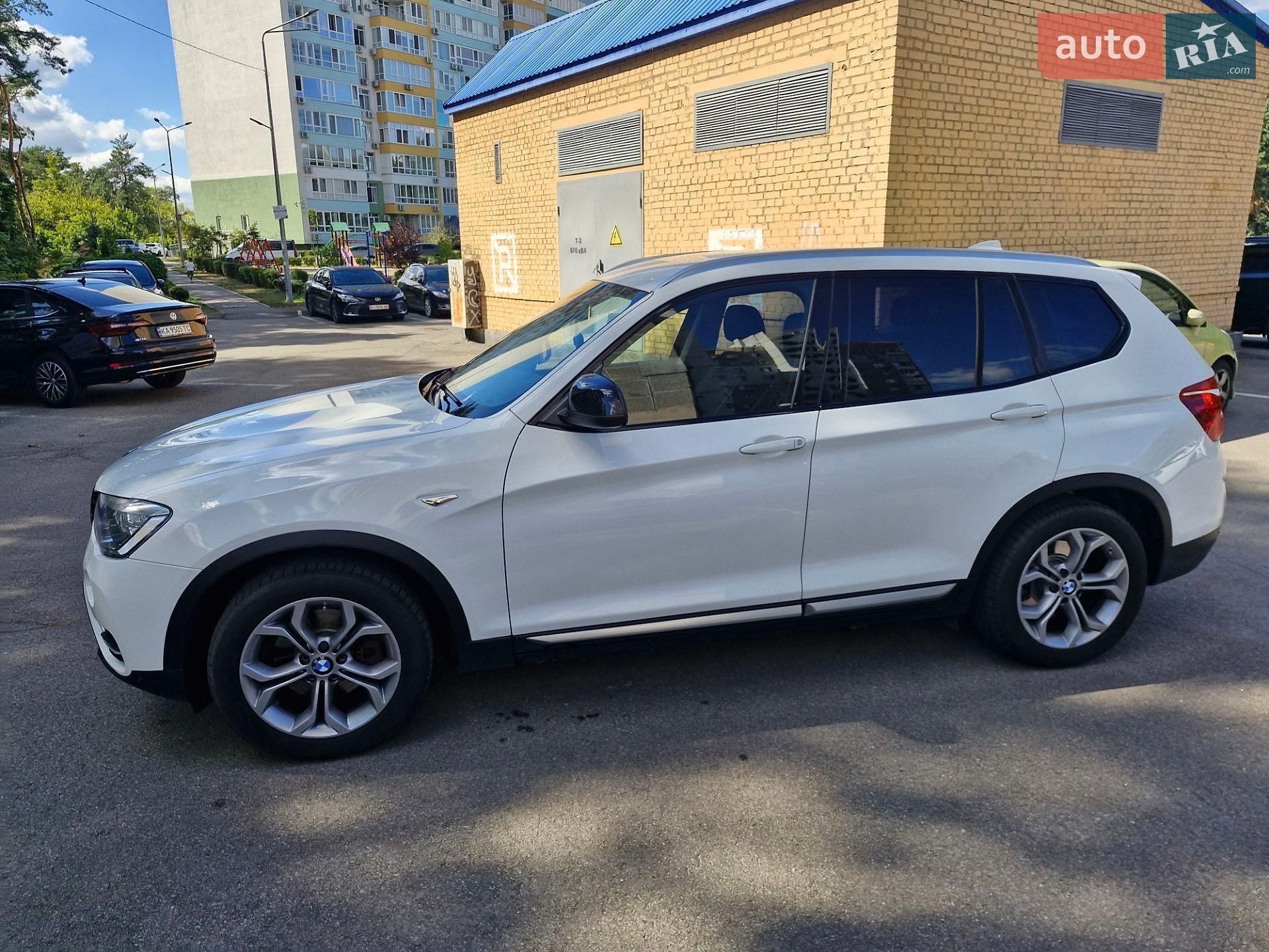 BMW X3 2017 VIN WBAWX310700L81882 фото оголошення 2 з 8