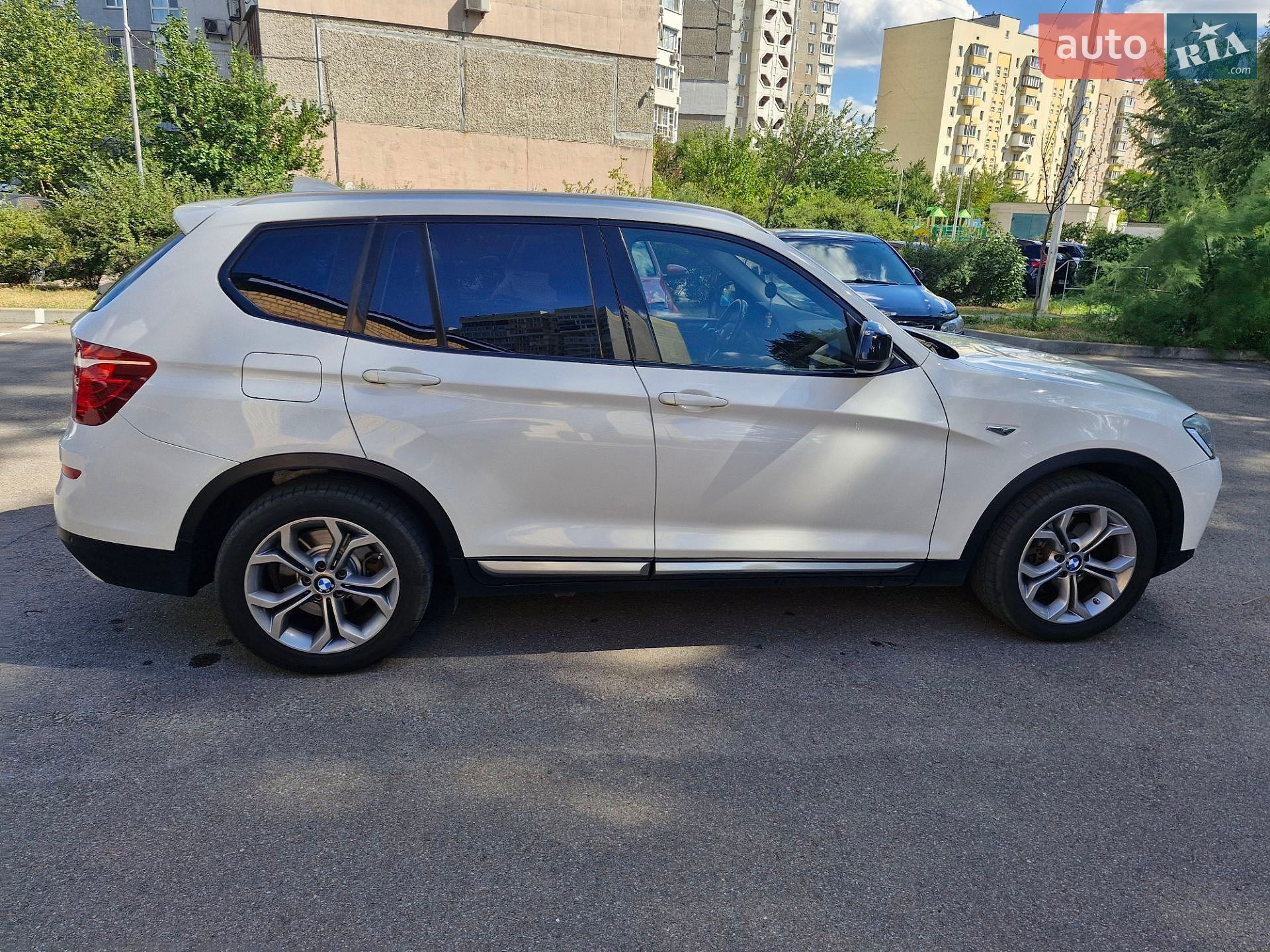 BMW X3 2017 VIN WBAWX310700L81882 фото оголошення 4 з 8
