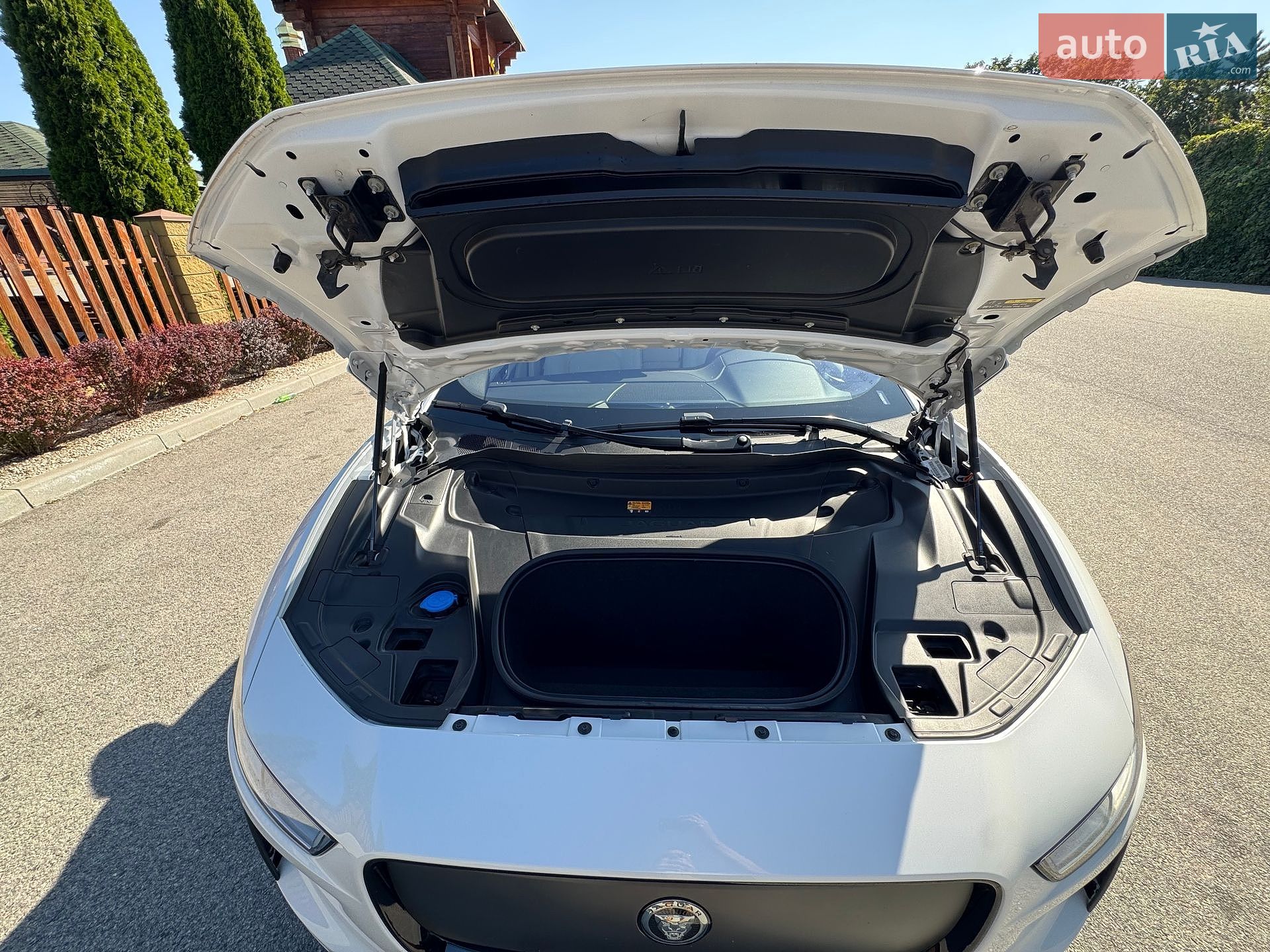 Jaguar I-Pace 2023 VIN SADHA2B11R1631546 фото оголошення 7 з 36