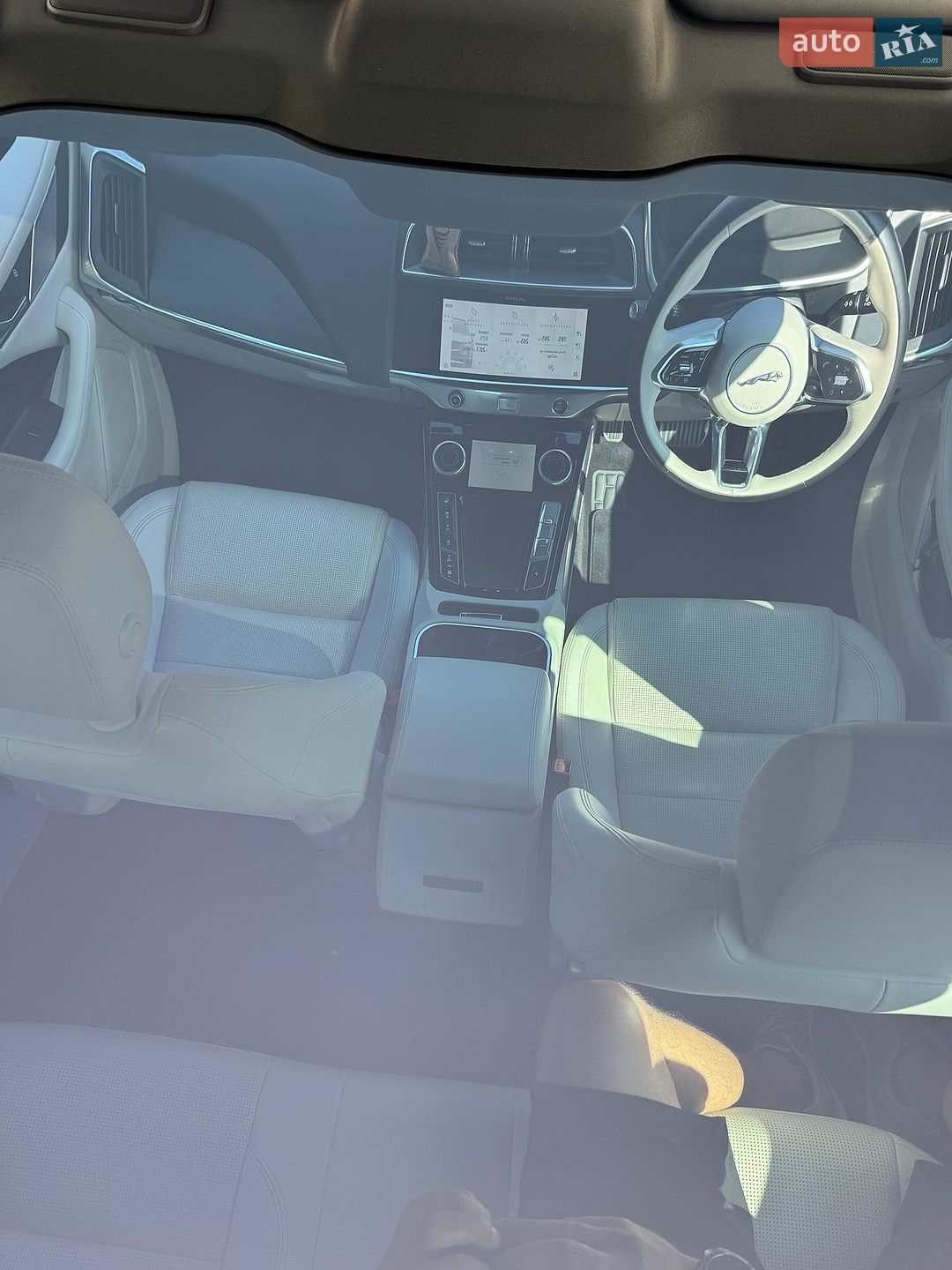 Jaguar I-Pace 2023 VIN SADHA2B11R1631546 фото оголошення 16 з 36