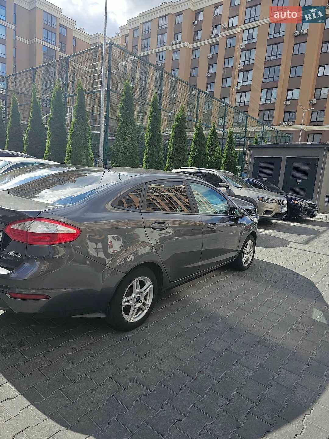 Ford Fiesta 2019 VIN 3FADP4BJXKM139651 фото оголошення 8 з 13