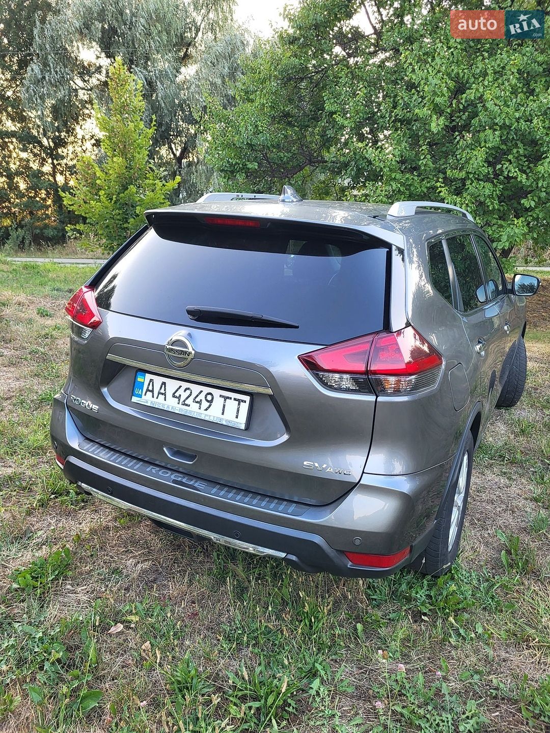 Nissan Rogue 2018 VIN KNMAT2MV6KP504978 фото оголошення 14 з 18