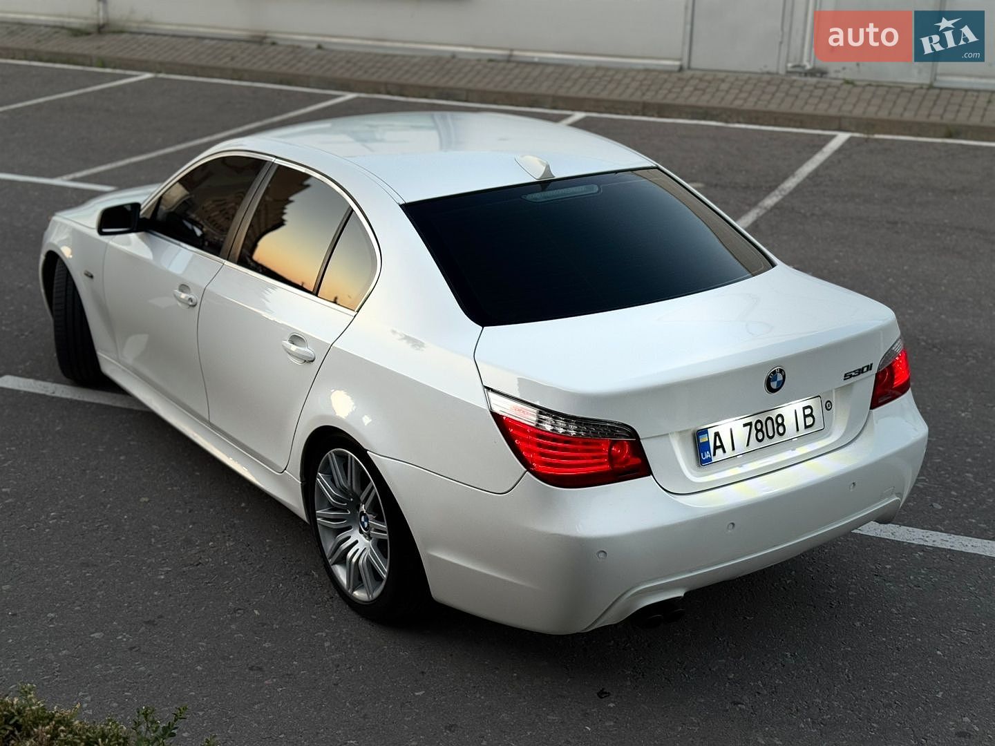 BMW 5 Series 2008 VIN WBANU91050CT27566 фото оголошення 2 з 15