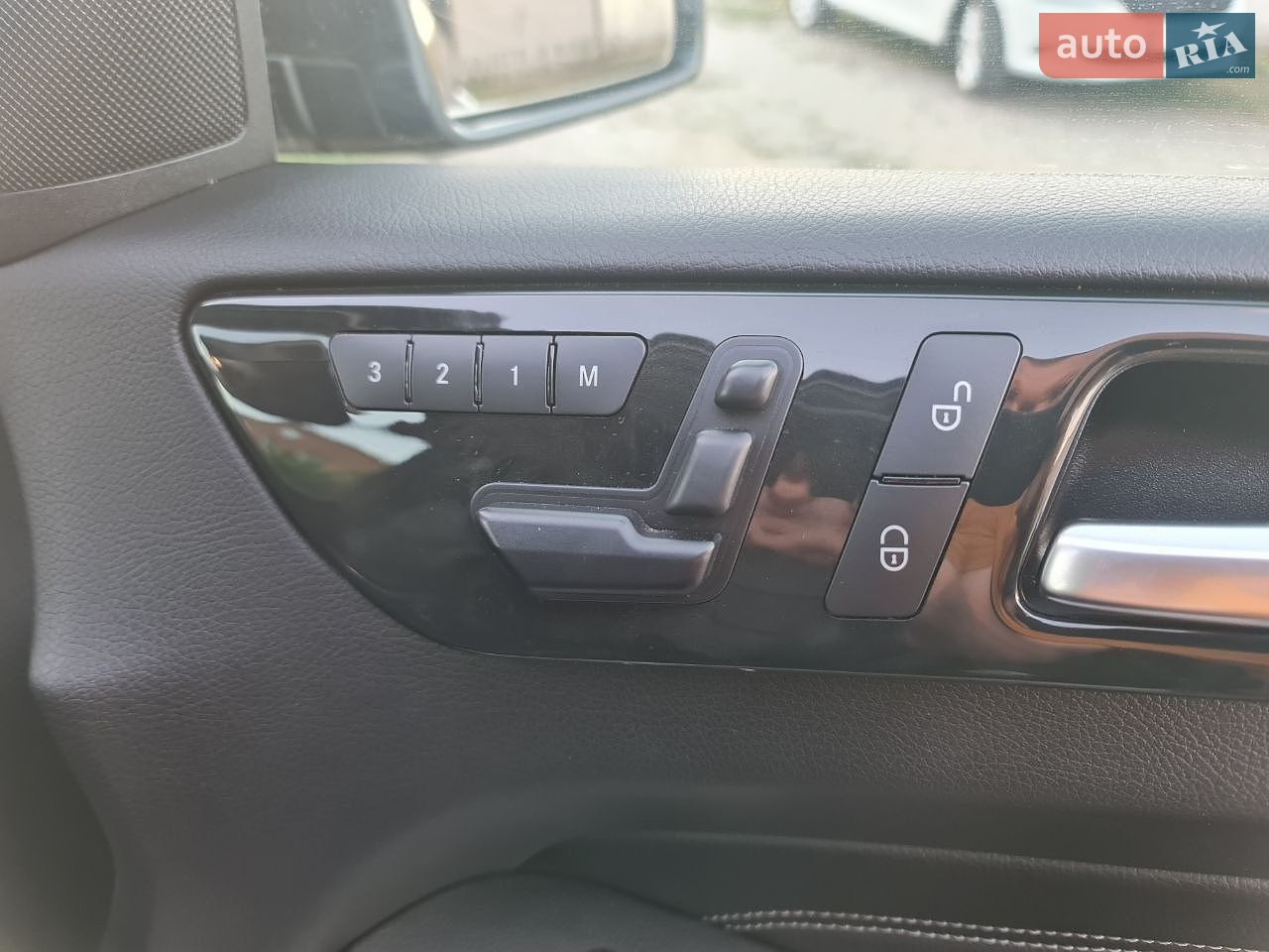Mercedes-Benz M-Class 2015 VIN WDCDA2EB0FA587544 фото оголошення 29 з 43