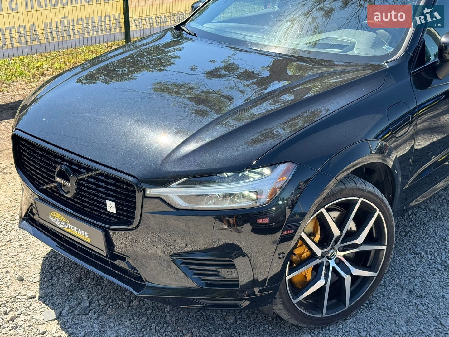Volvo XC60 2019 VIN LYVBK0DP0LB520006 фото оголошення 2 з 68