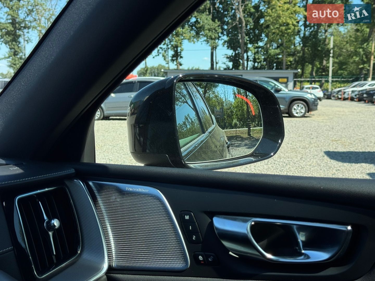 Volvo XC60 2019 VIN LYVBK0DP0LB520006 фото оголошення 55 з 68