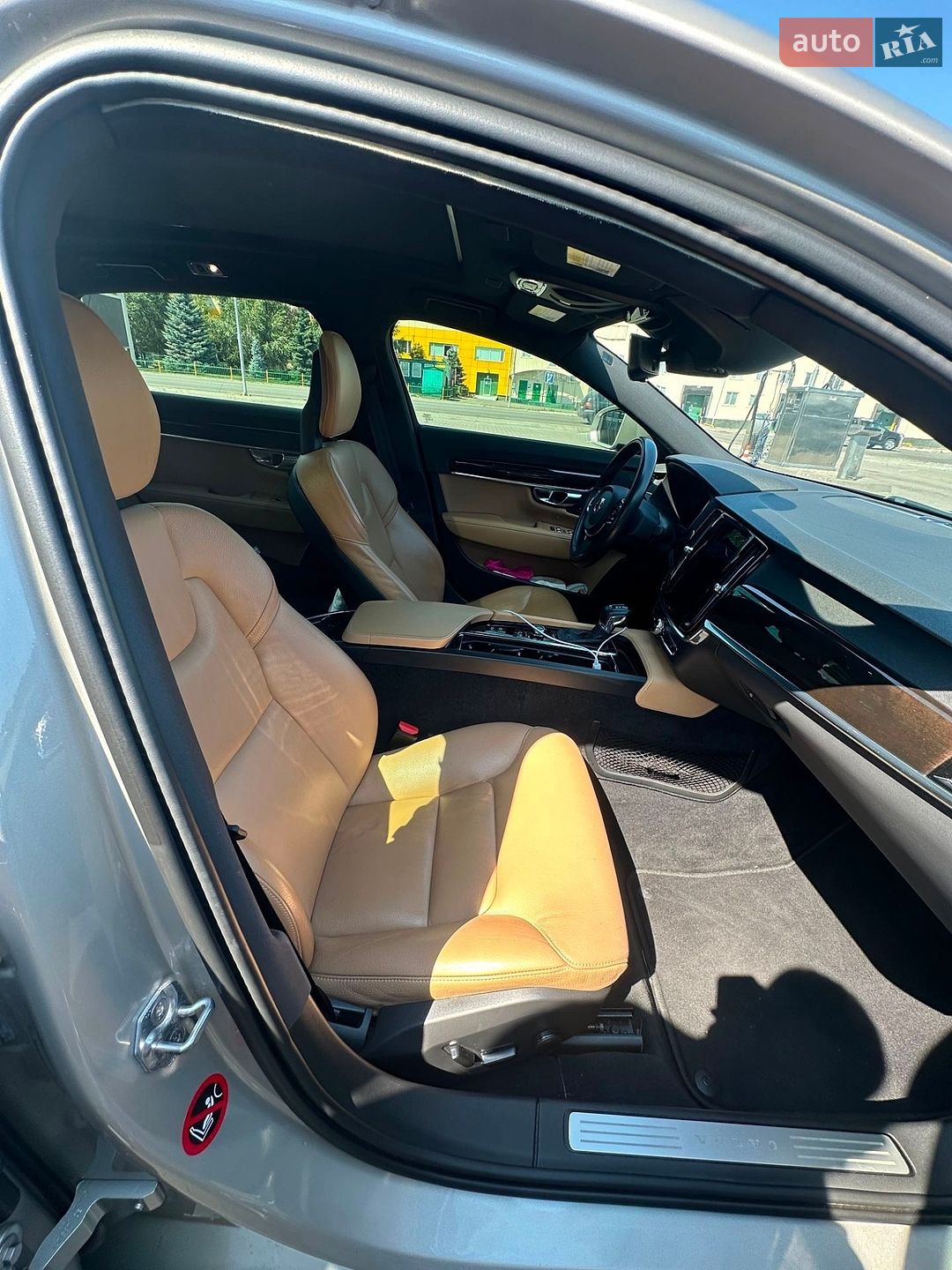 Volvo S90 2017 VIN LVY982AK6JP033758 фото оголошення 4 з 7