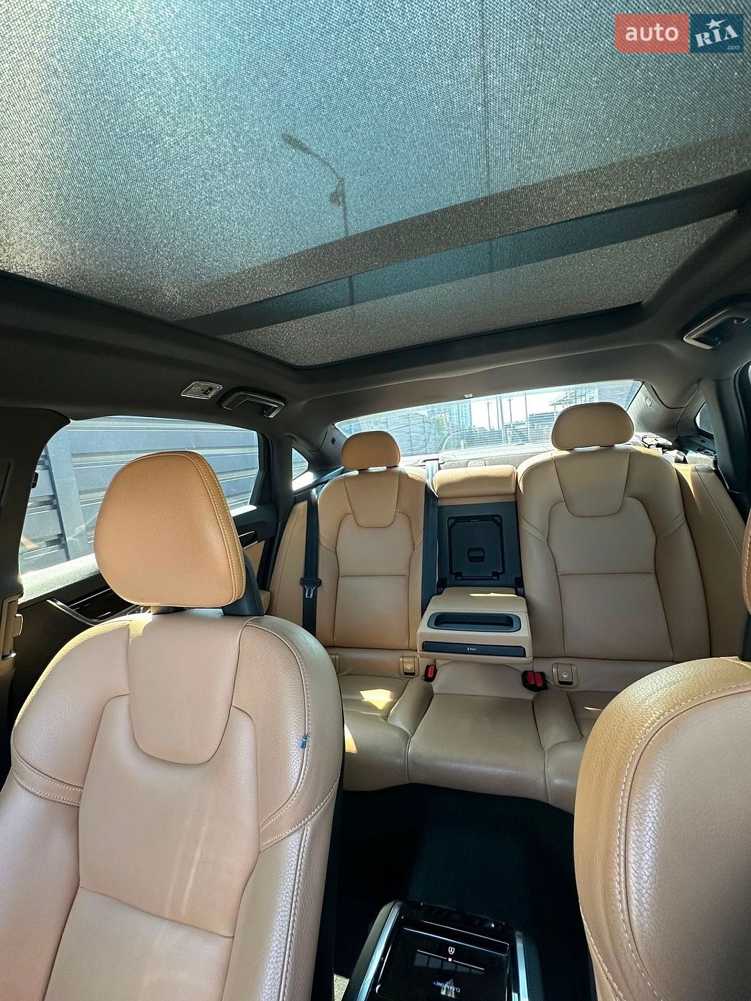 Volvo S90 2017 VIN LVY982AK6JP033758 фото оголошення 3 з 7