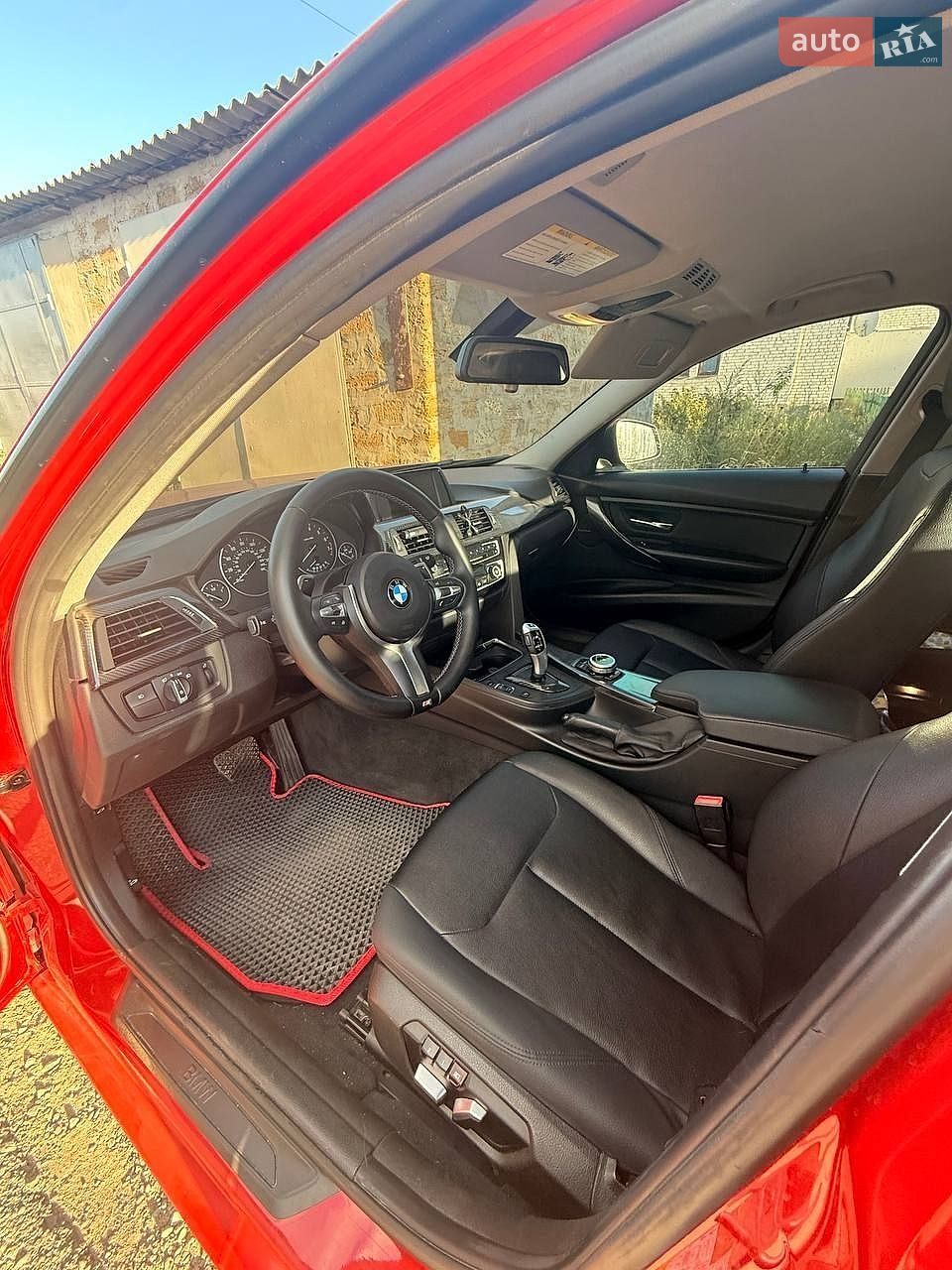 BMW 3 Series 2015 VIN WBA8E1G5XGNT35997 фото оголошення 14 з 17