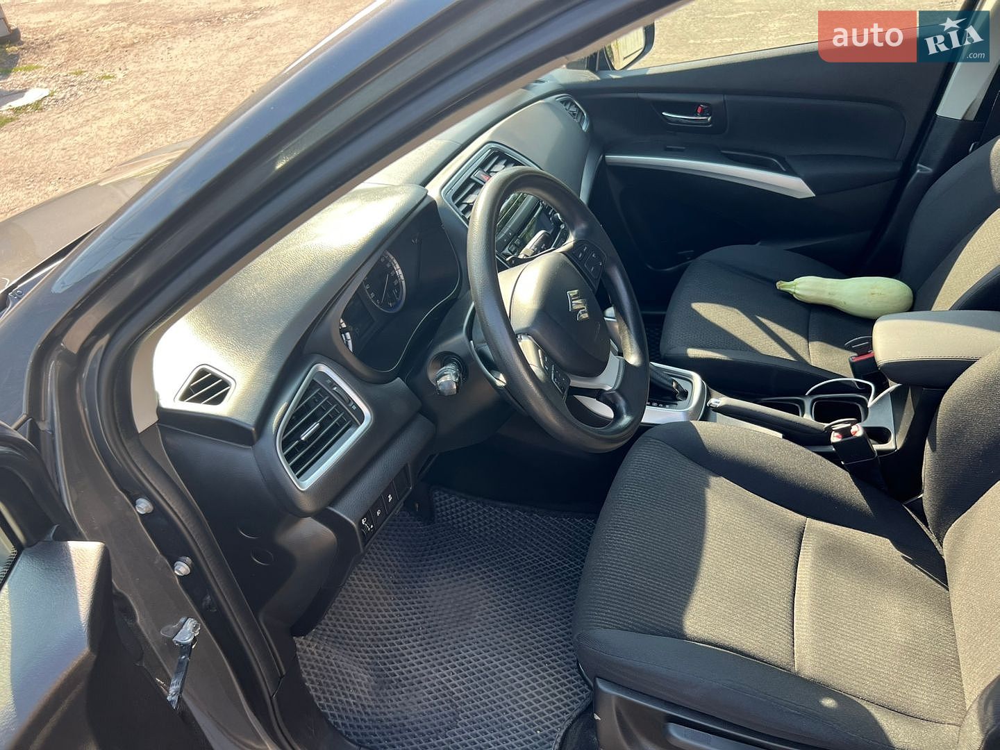 Suzuki SX4 2017 VIN TSMJYA22S00529715 фото оголошення 13 з 27