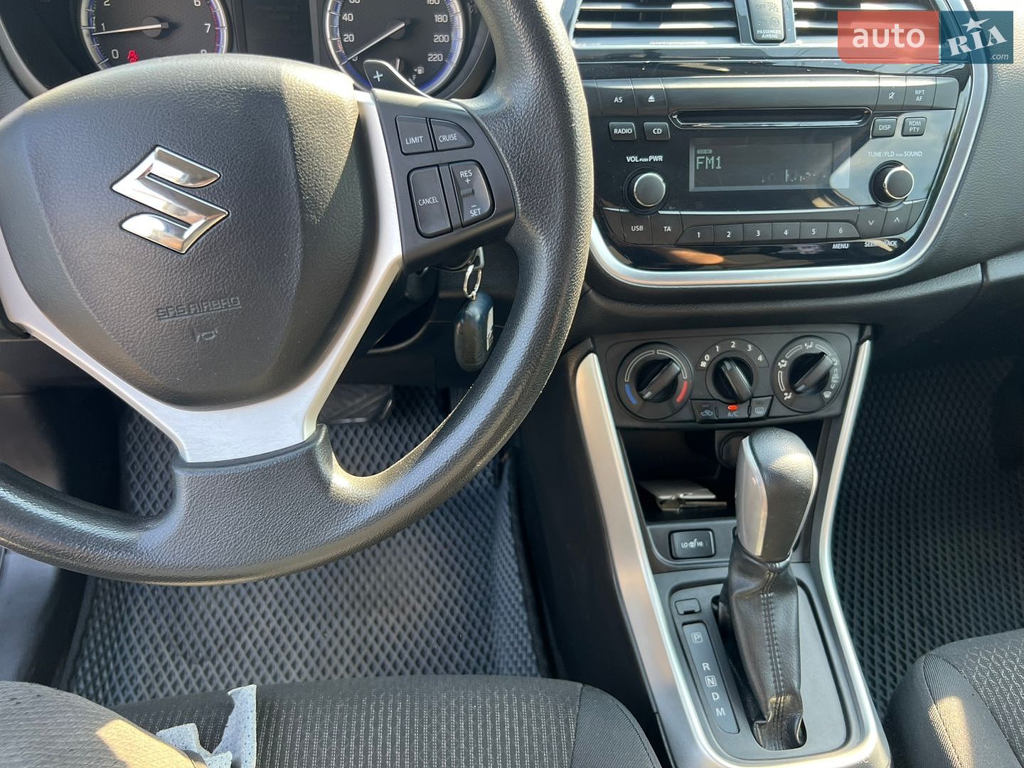 Suzuki SX4 2017 VIN TSMJYA22S00529715 фото оголошення 15 з 27