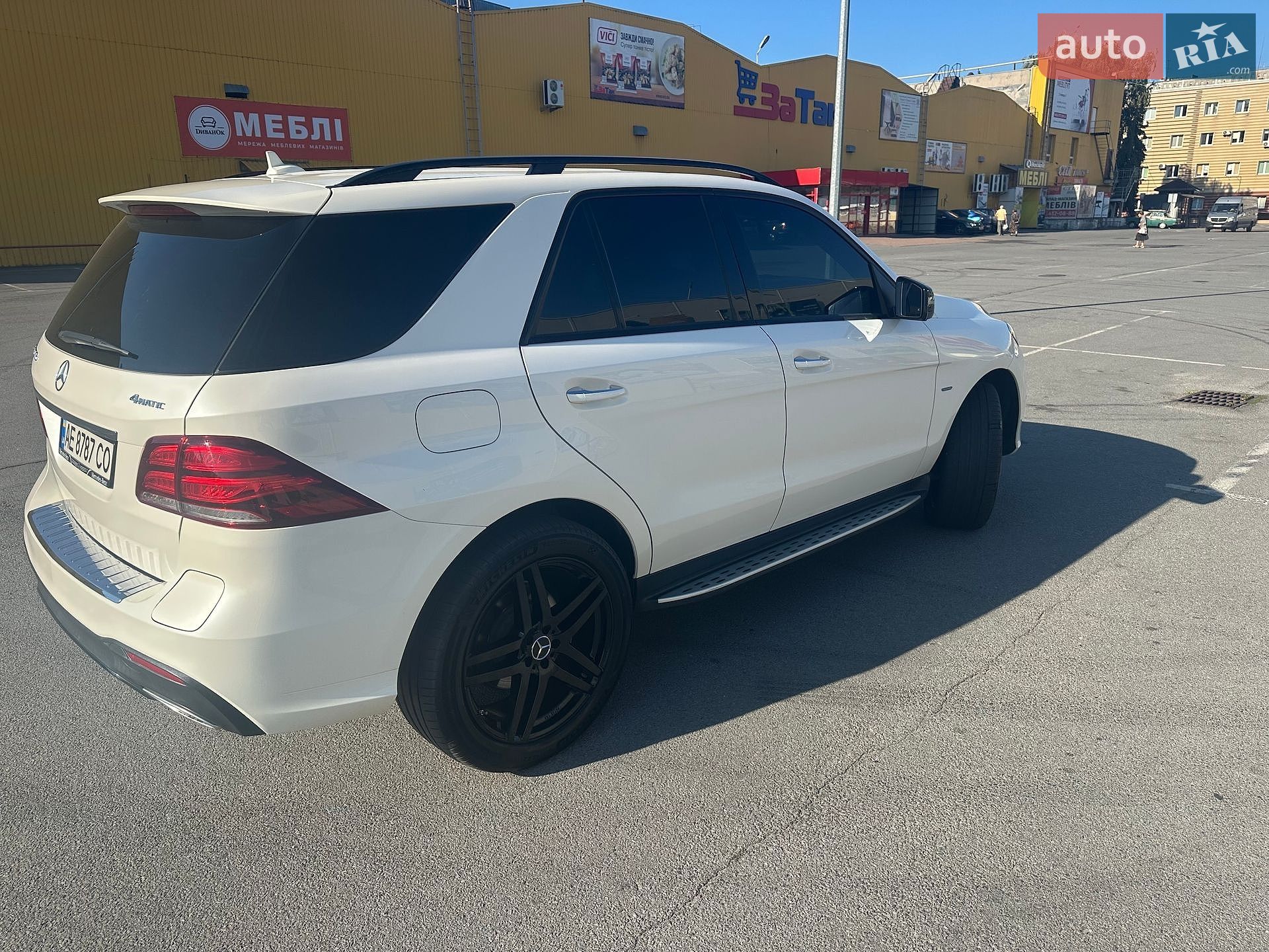 Mercedes-Benz GLE-Class 2016 VIN 4JGDA6DB5HA833226 фото оголошення 4 з 17