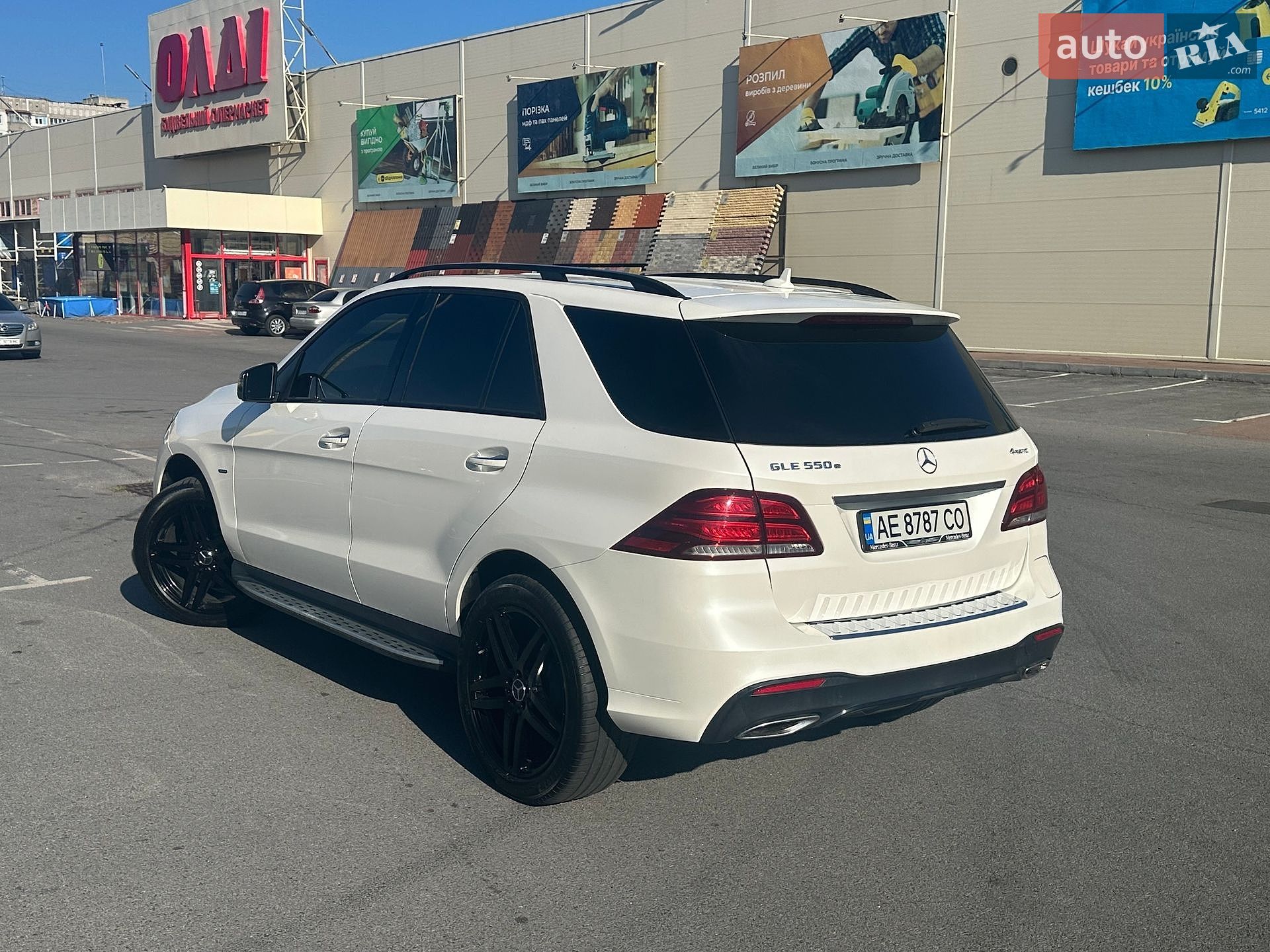 Mercedes-Benz GLE-Class 2016 VIN 4JGDA6DB5HA833226 фото оголошення 5 з 17