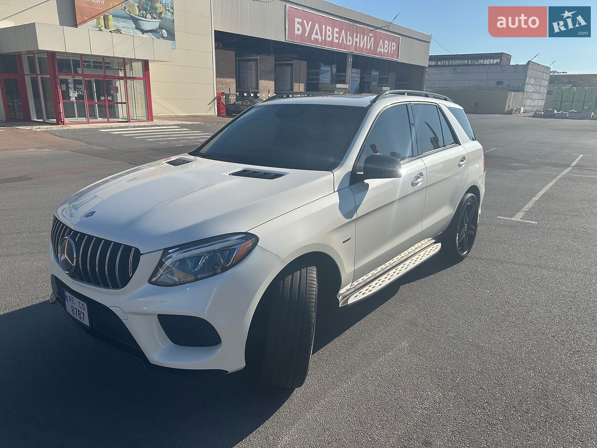 Mercedes-Benz GLE-Class 2016 VIN 4JGDA6DB5HA833226 фото оголошення 2 з 17