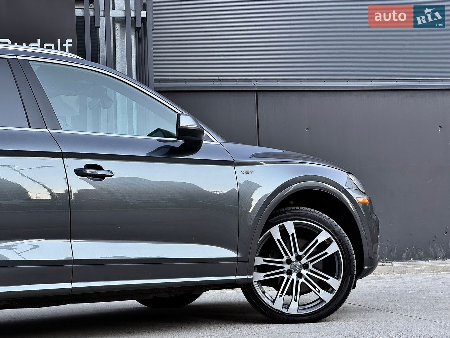 Audi SQ5 2018 VIN WA1A4AFY8J2120897 фото оголошення 7 з 41