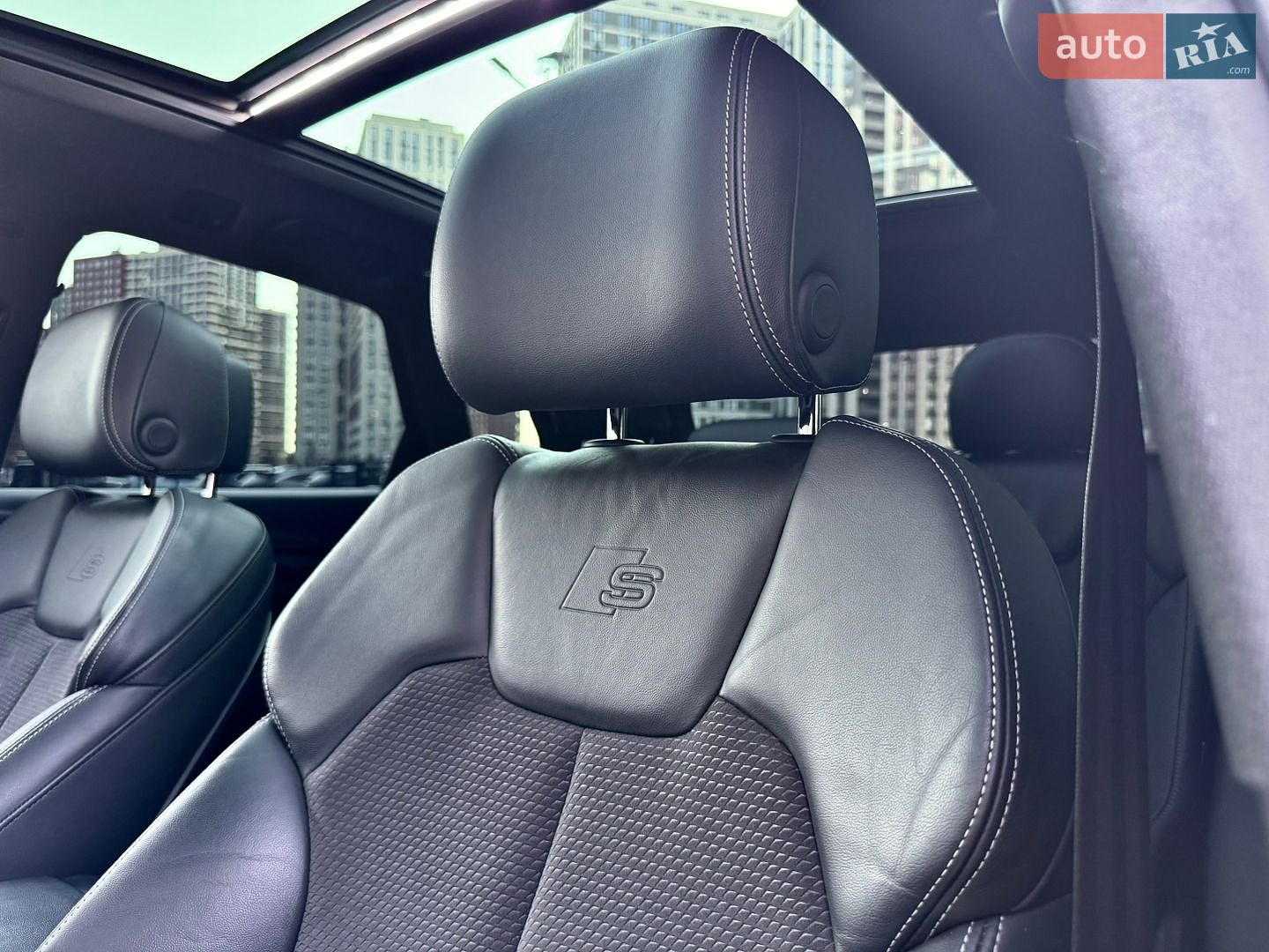 Audi SQ5 2018 VIN WA1A4AFY8J2120897 фото оголошення 28 з 41